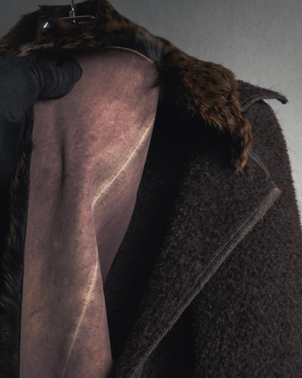 "FENDI" 90’s-00’s Sculptural belted leopard cat fur collar alpaca coat