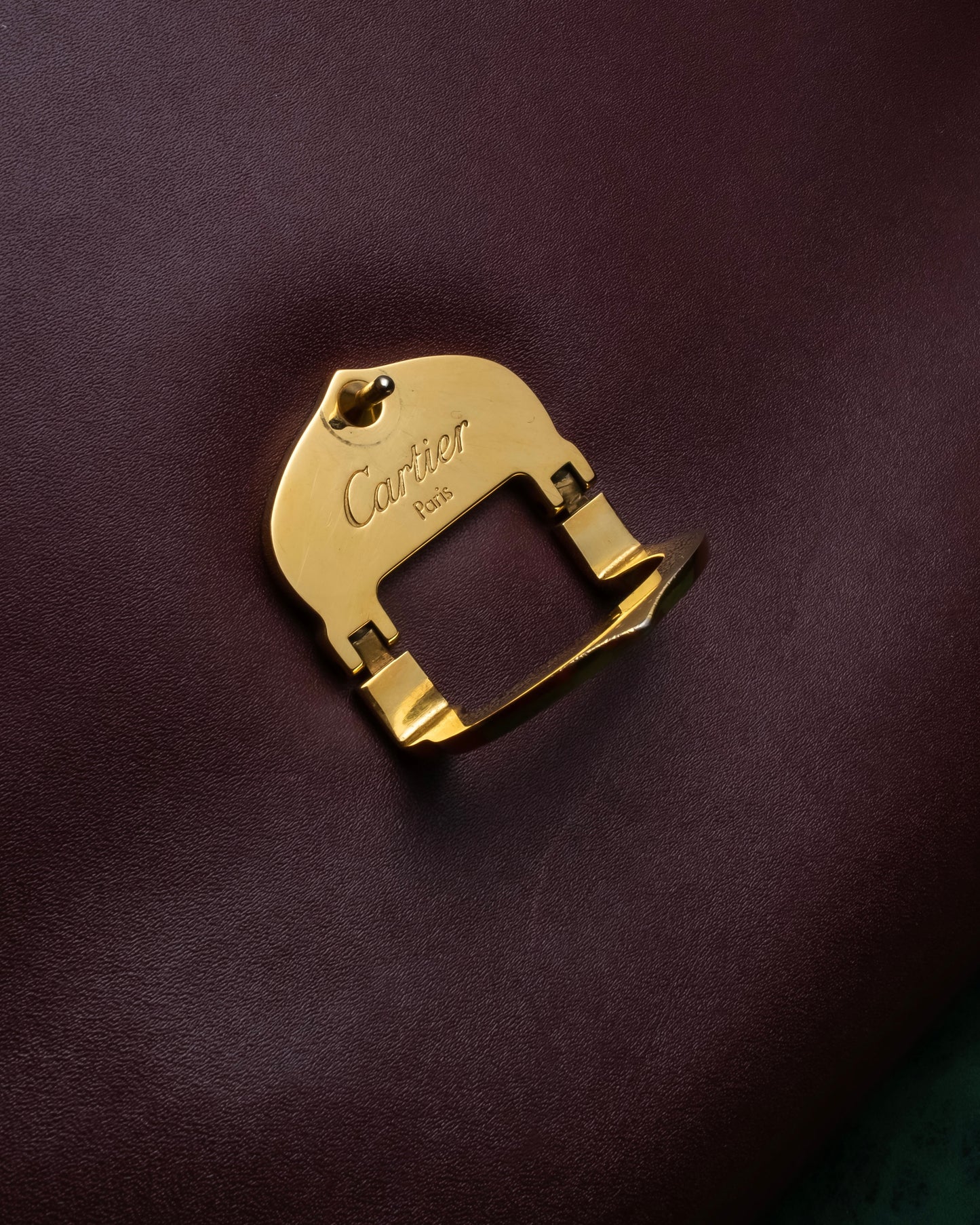 "Cartier" Jewelry inspiration bordeaux color trapezoid hand bag