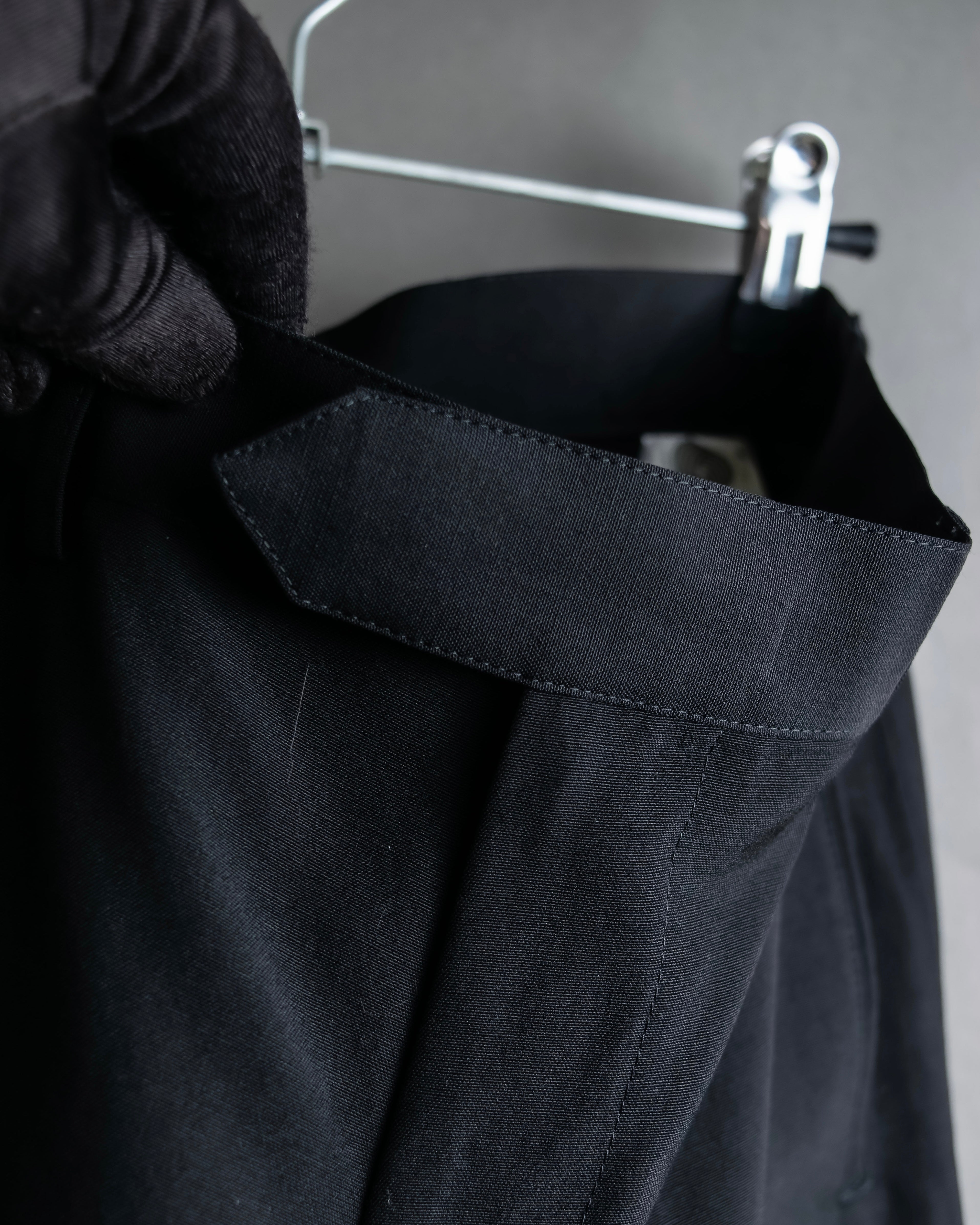 "JEAN PAUL GAULTIER FEMME"
 High-waisted straight draping slacks