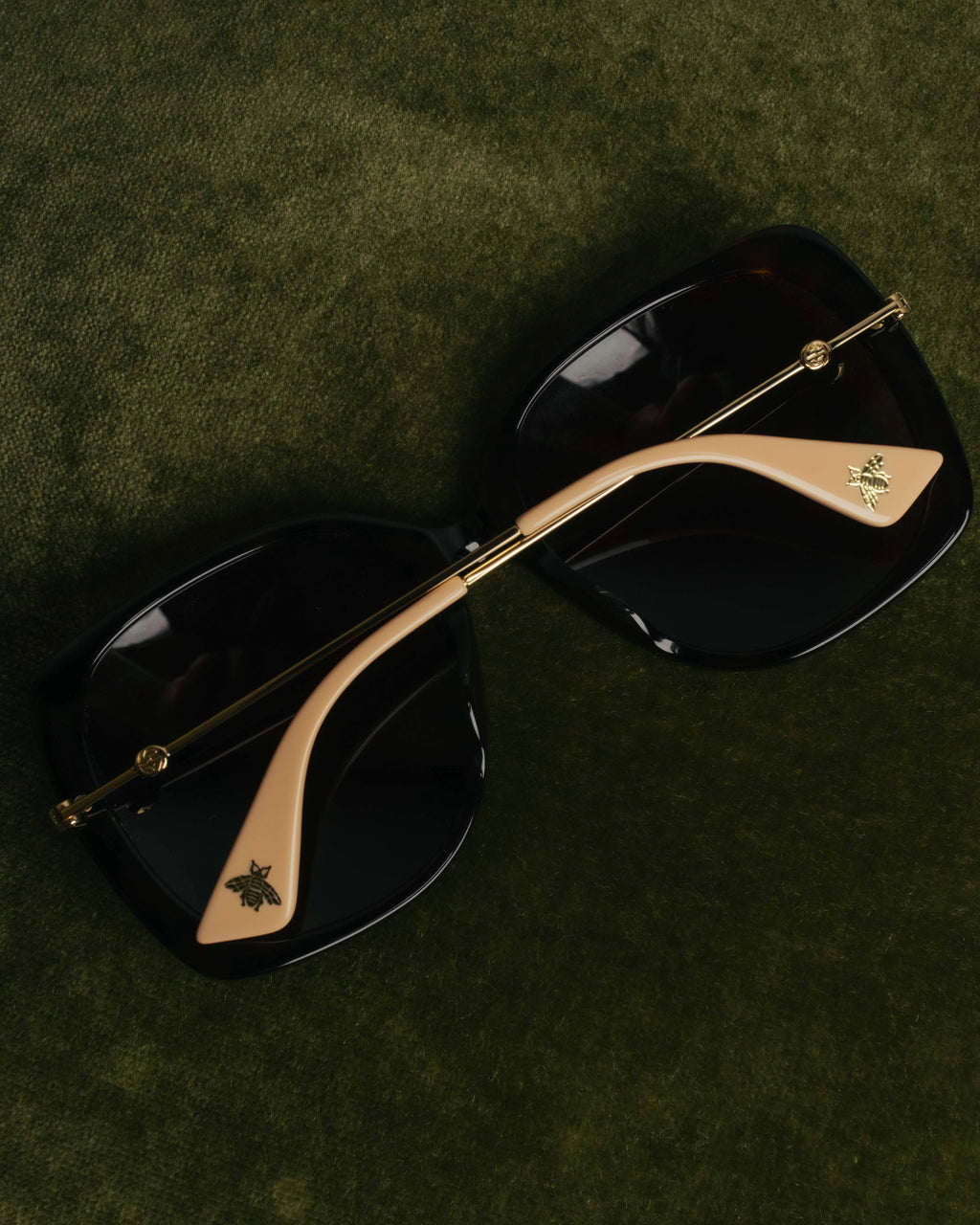 "GUCCI" 10's-20's Oversized square sunglasses