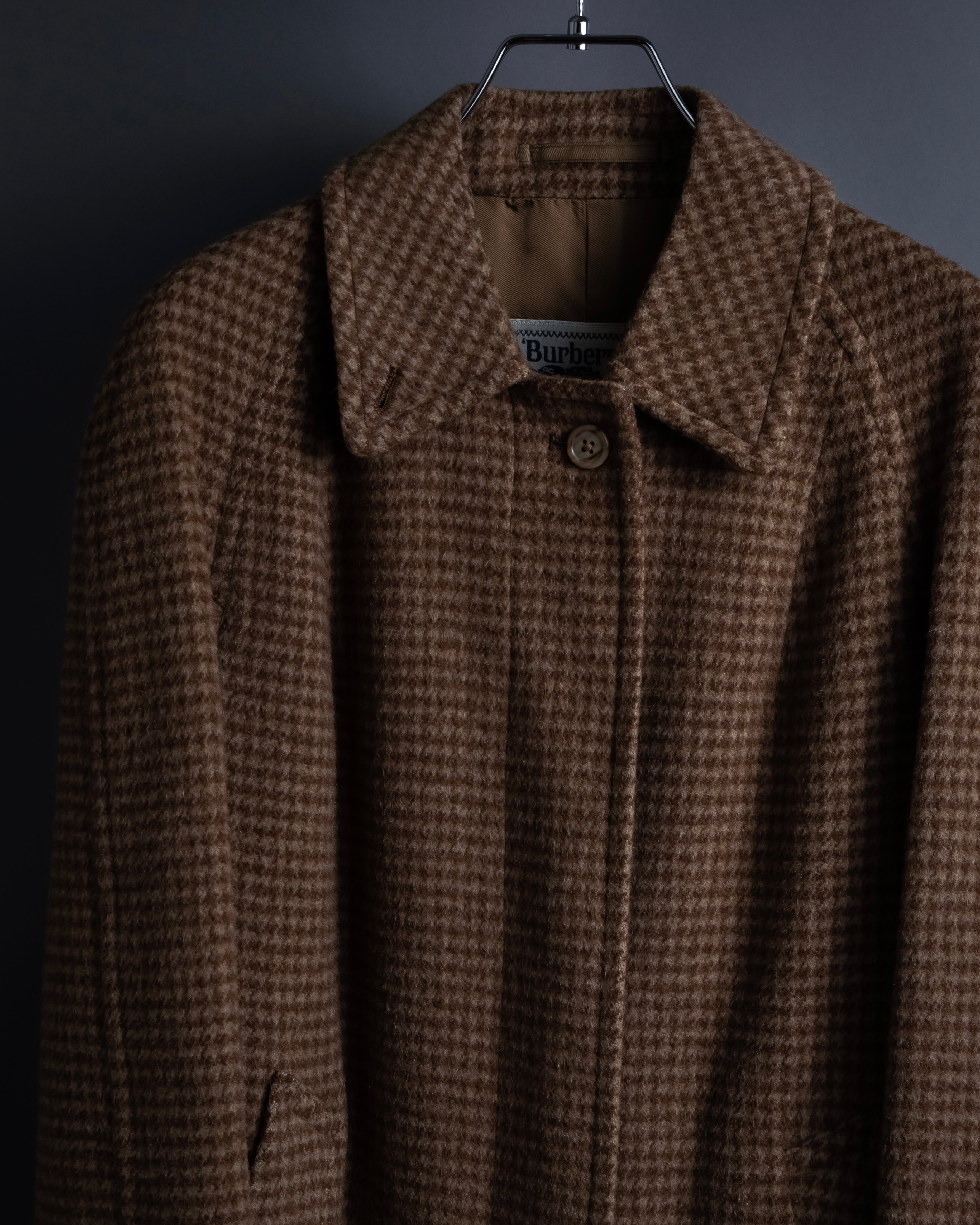 "BURBERRYS" Houndstooth pattern belted stand collar coat