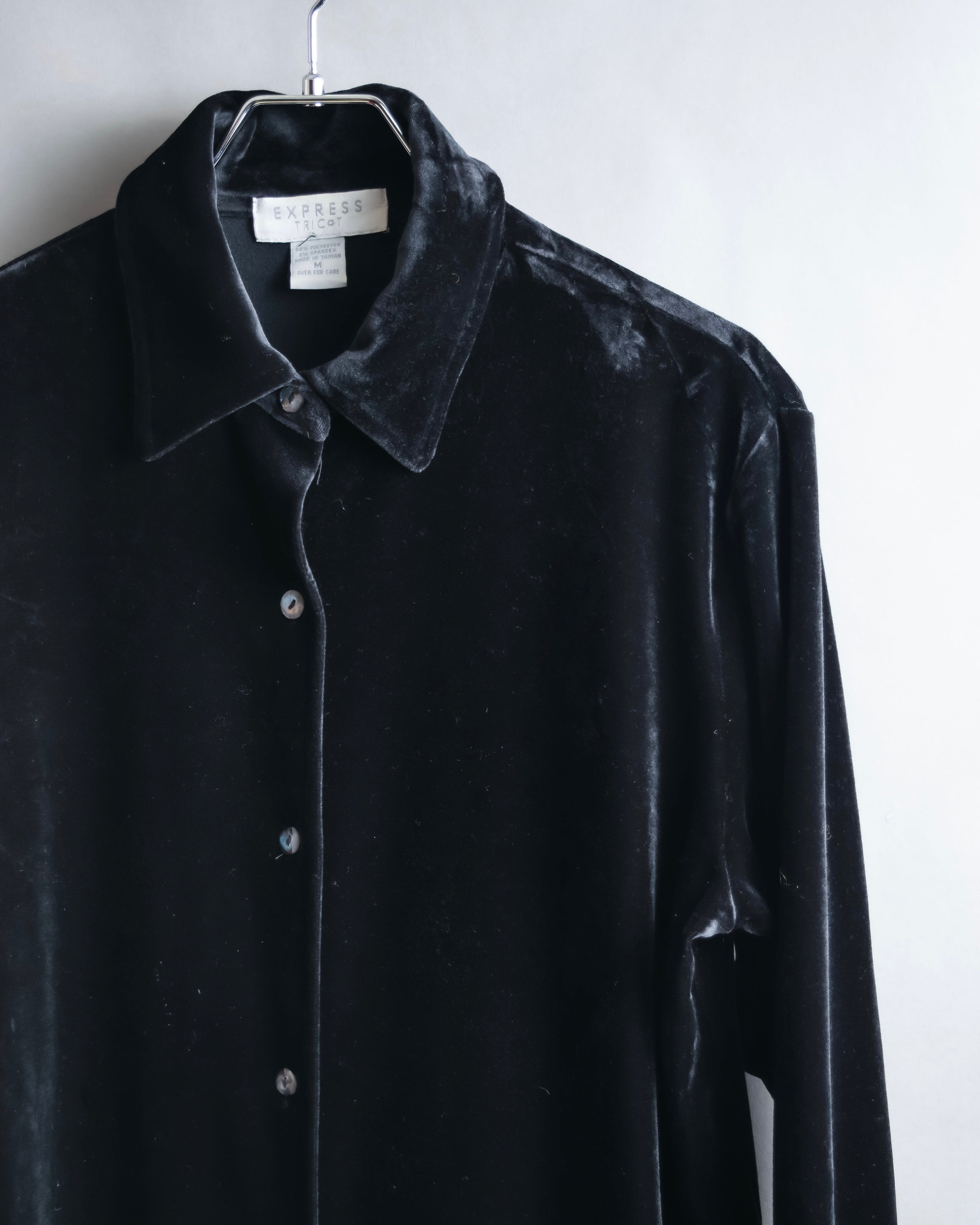 "EXPRESS" Beautiful glossy regular color velour shirt