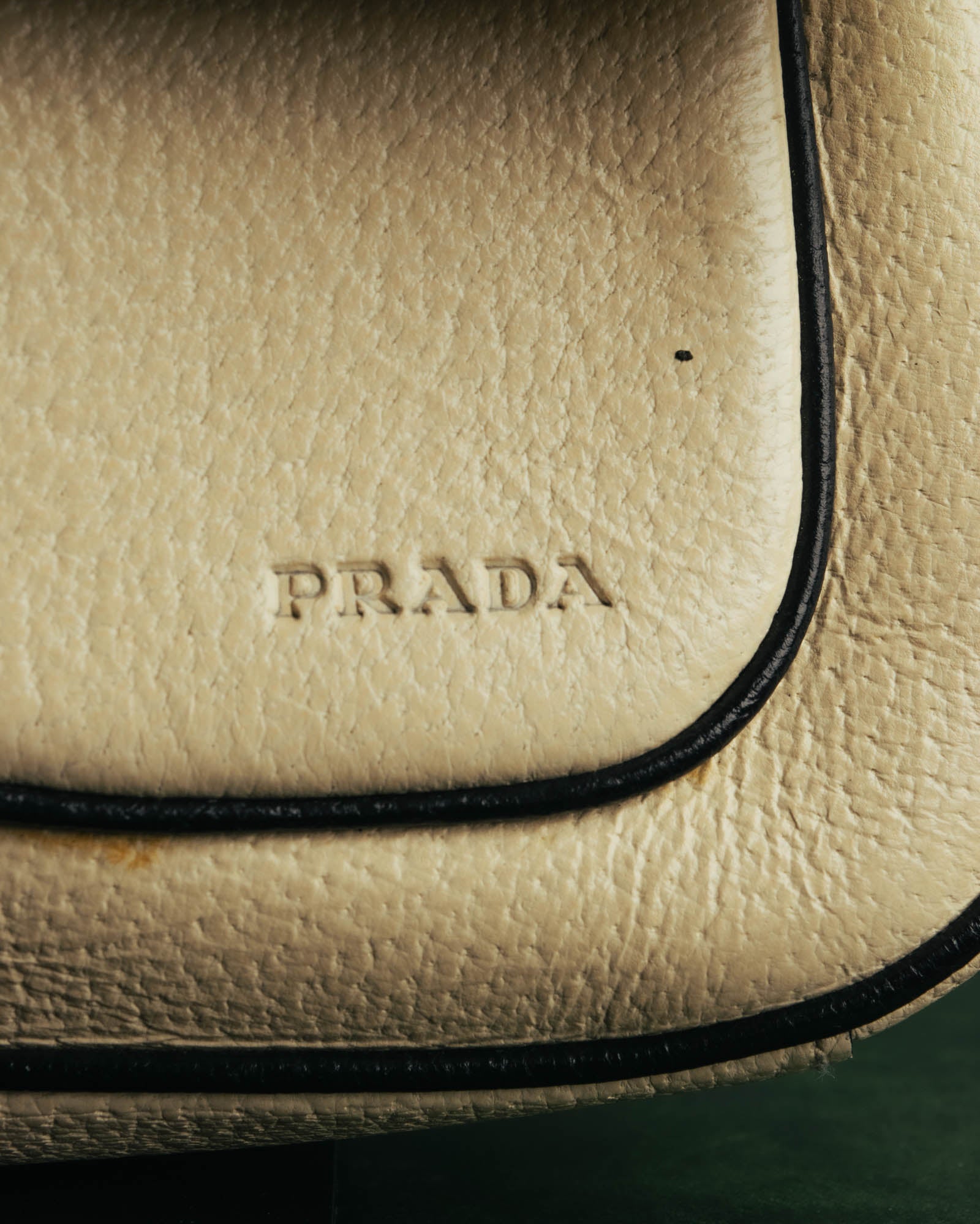 "PRADA" 90's-00's Cream pebbled leather shoulder bag