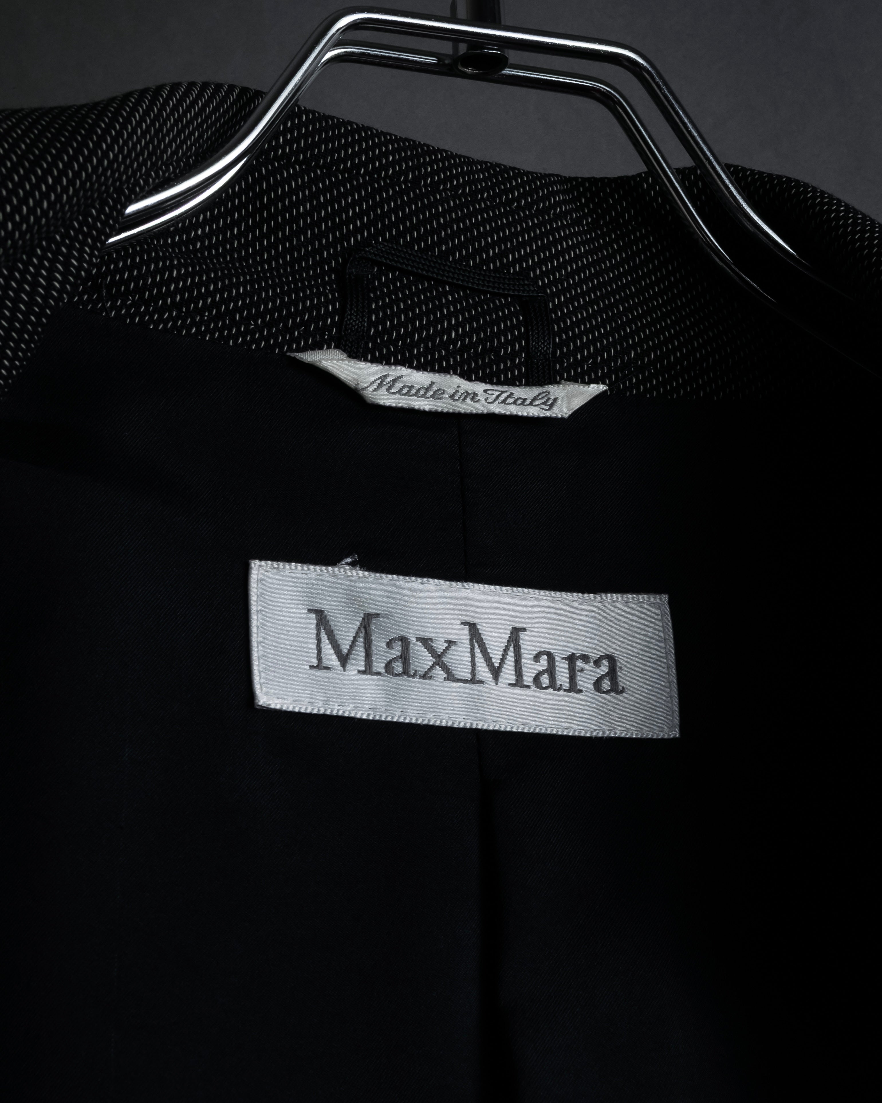 "Max Mara" 90’s-00’s Minimal fly-front stretch sten collar jacket