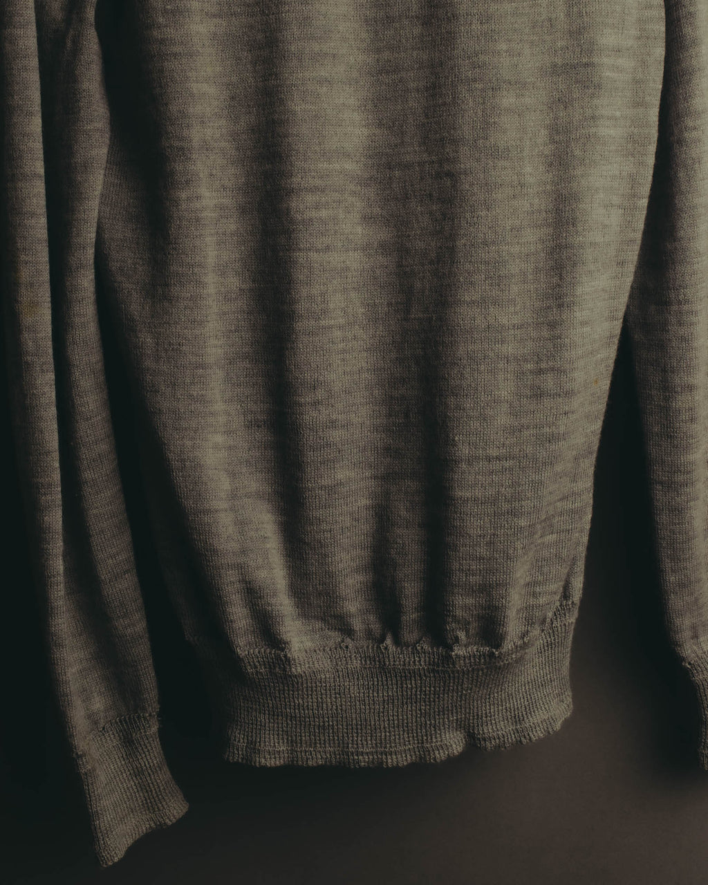 "Theatre PRODUCTS" 00's-10's Pearl embellished wool v-neck knit sweater