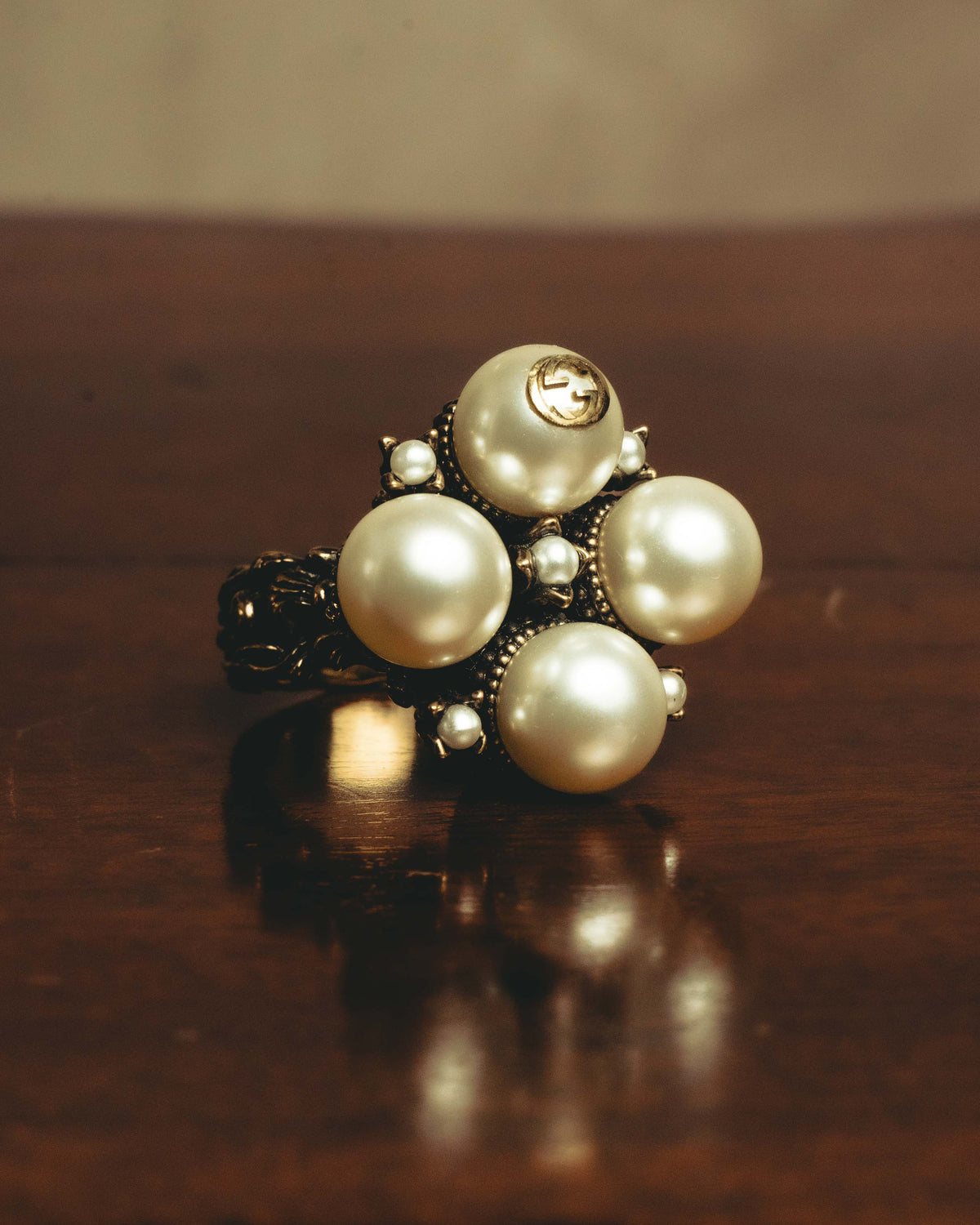 -SPECIAL- "GUCCI" 2015-2022 Pearl cluster sculptural statement ring