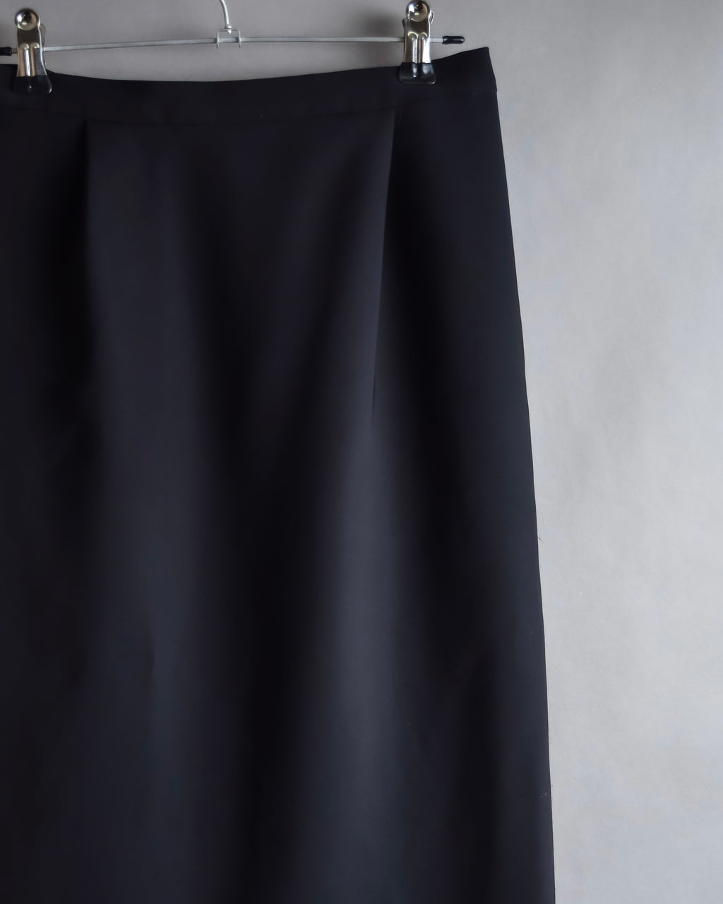 "ISSEY MIYAKE" Organic cutout fringe wrap skirt