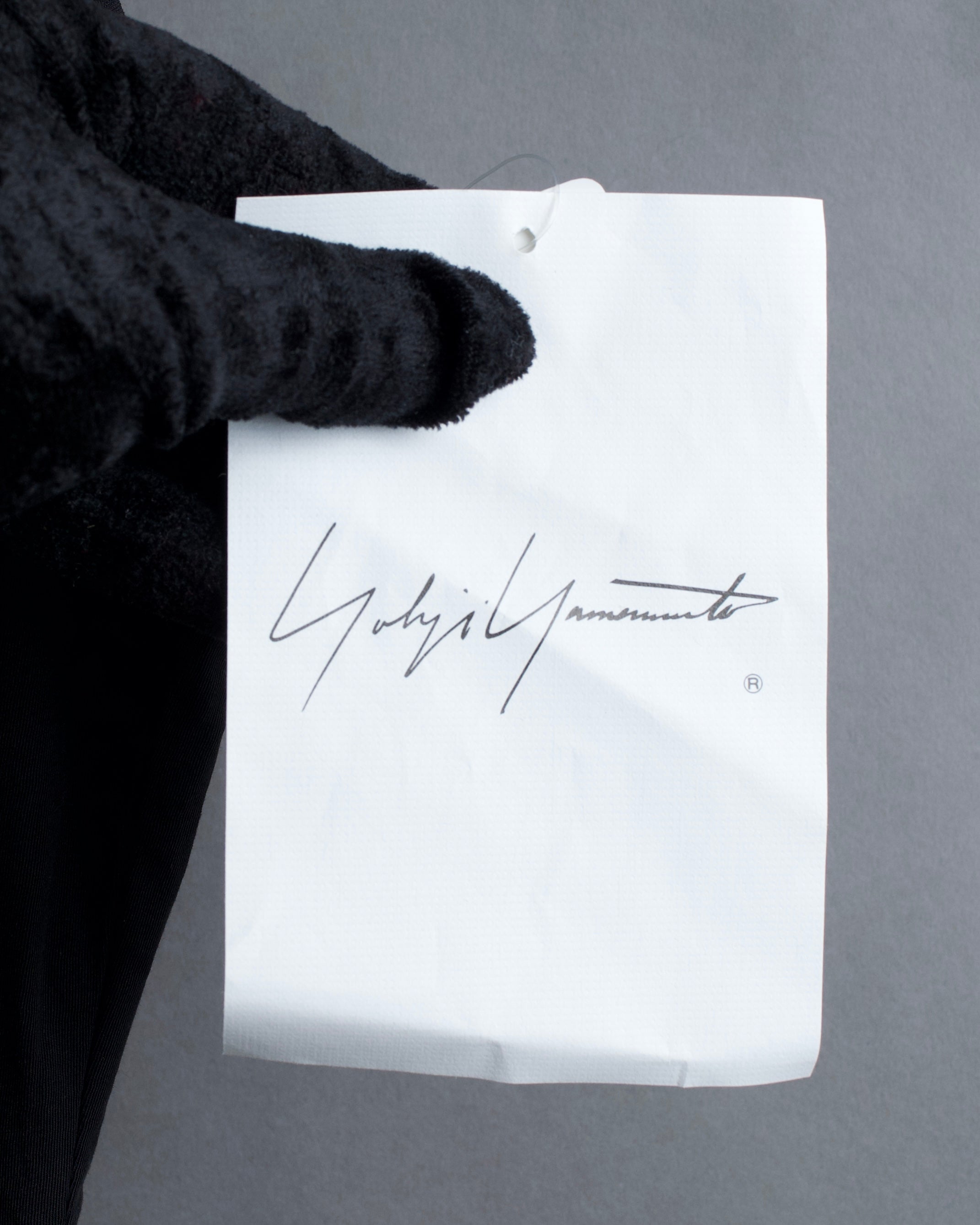 "YOHJI YAMAMOTO FEMME" 13SS
Shoulder cutting sleeveless pullover