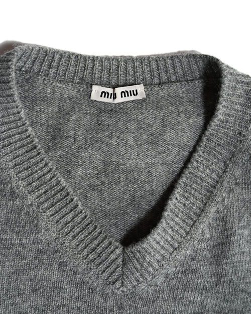 MIU MIU
/ Back Logo Cut Off Short Knit Sweater Gray