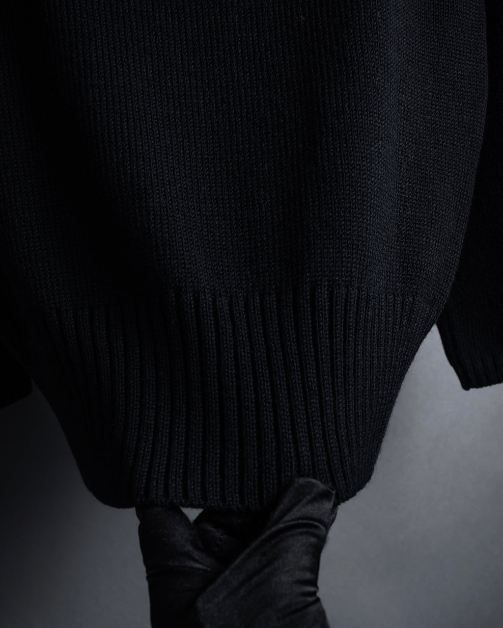 "FENDI" Raglan sleeves short length zip-up knit