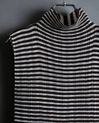 “ISSEY MIYAKE” pleats designed no sleeves high neck top