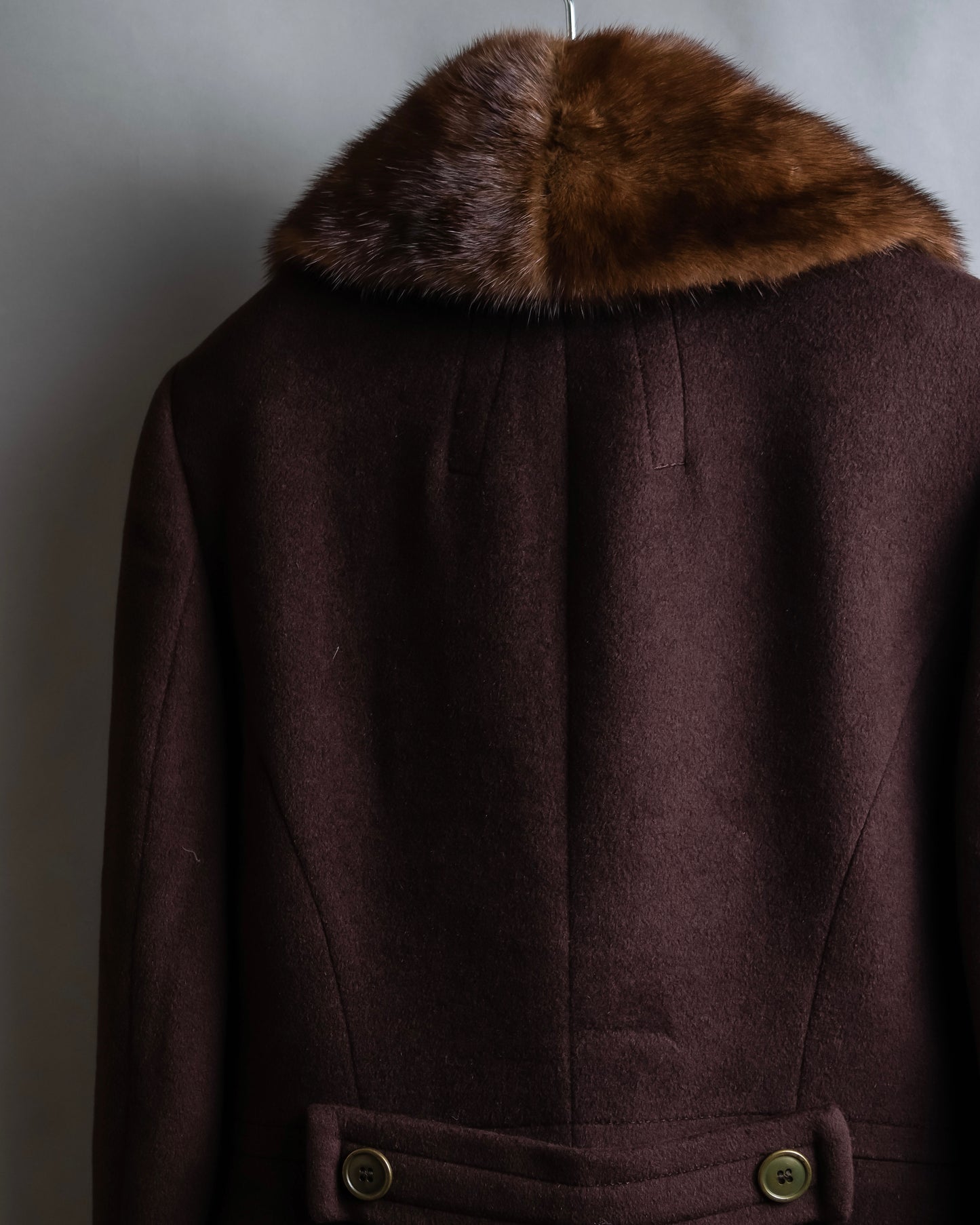 "Vintage fur collar waist shape A-line coat"