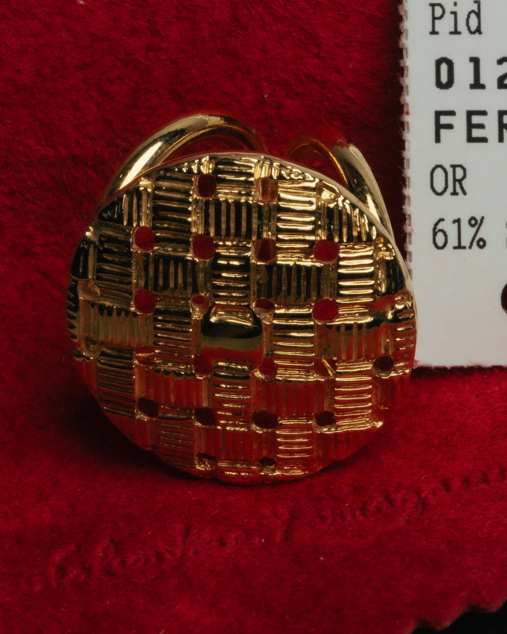“Salvatore Ferragamo” 90’s-00’s Intrecciato motif scarf ring