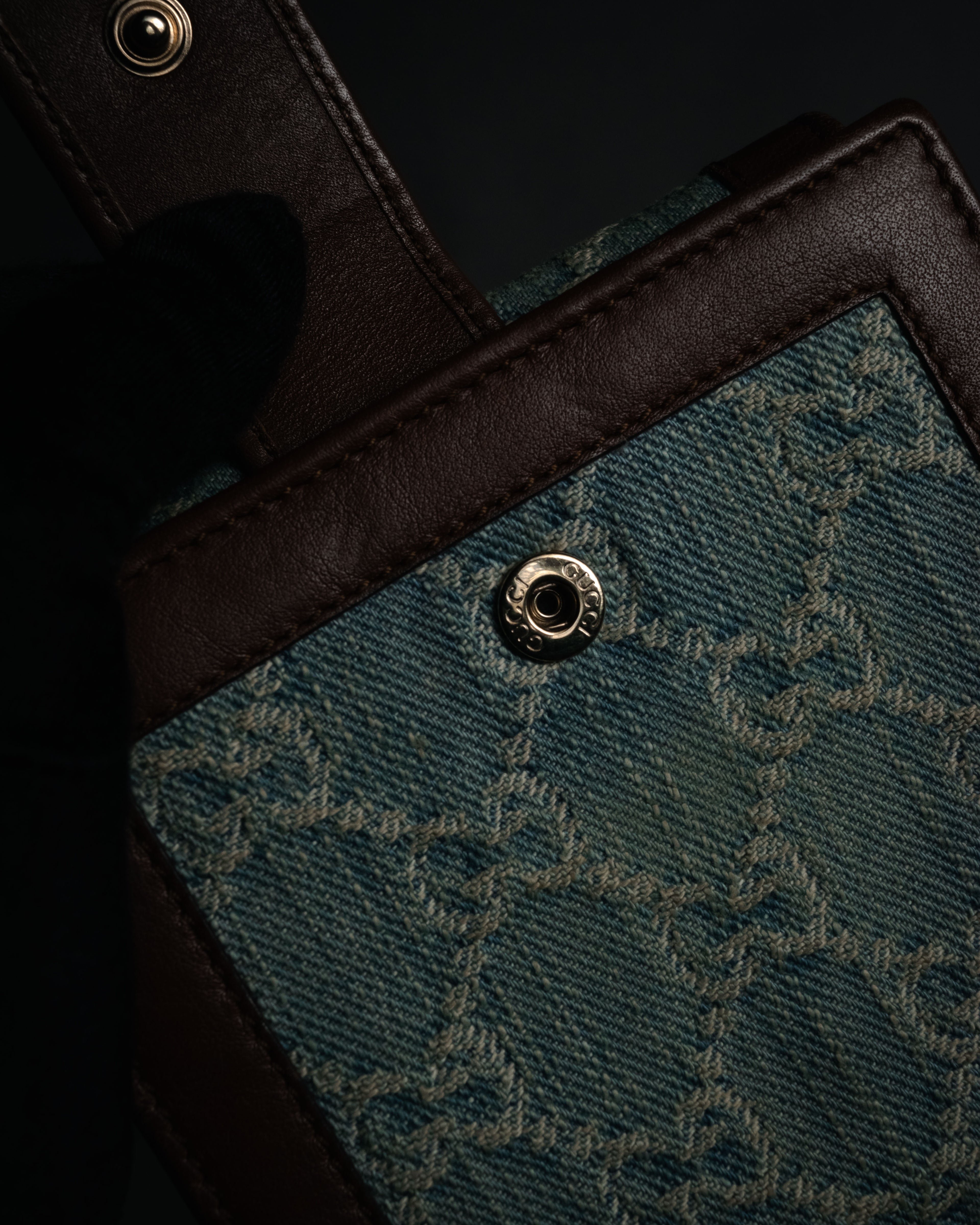 “GUCCI” 00’s GG denim script logo wallet