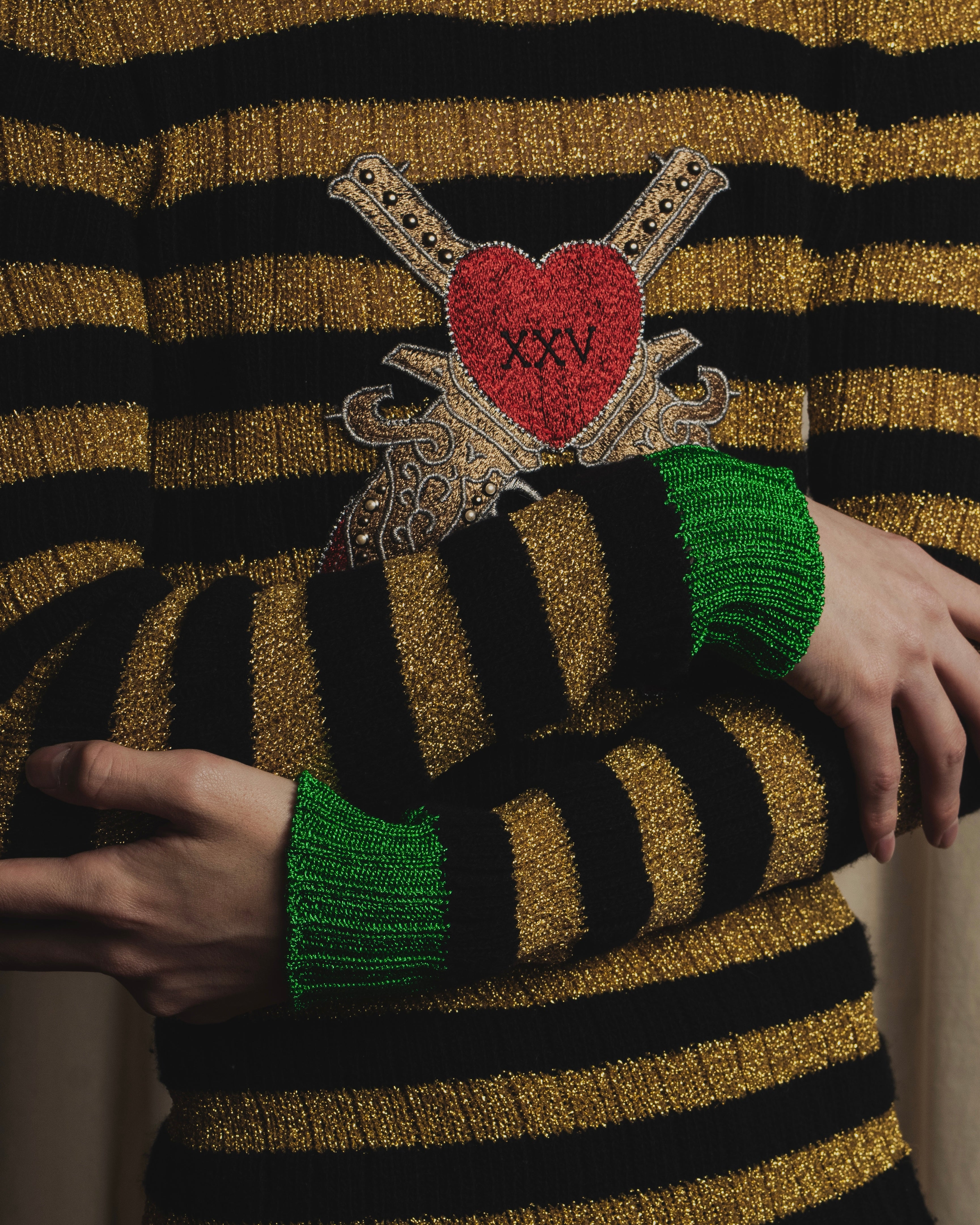 Suéter de punto con emblema de lurex a rayas 17-18aw de GUCCI