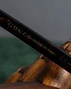 "GUCCI" Wellington frame bee engraved sunglasses