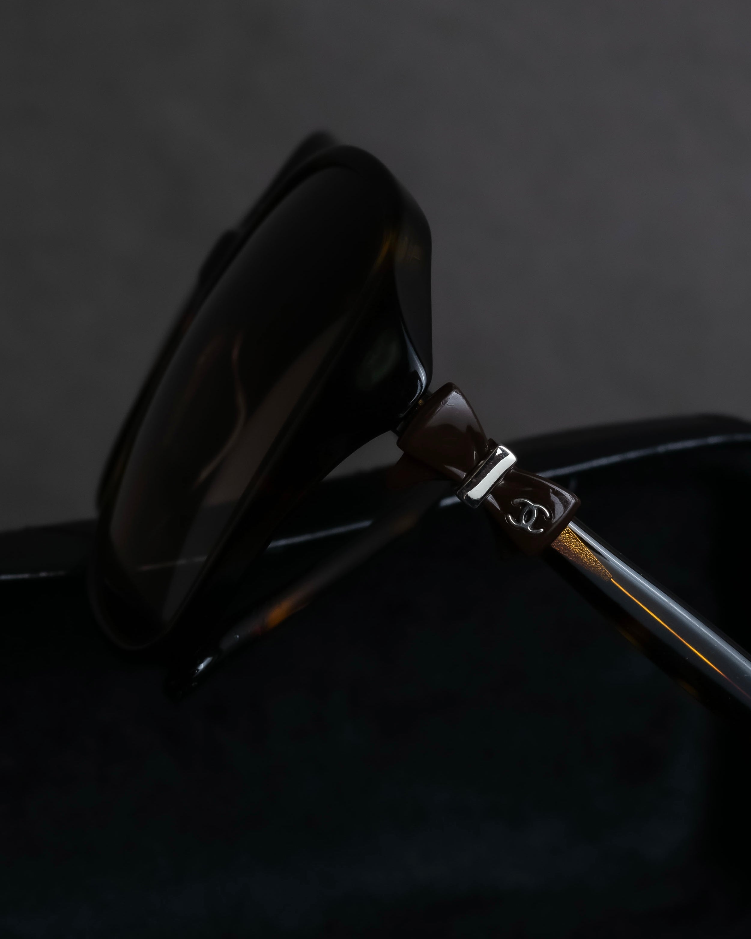 "CHANEL" Butterfly frame brown lens sunglasses