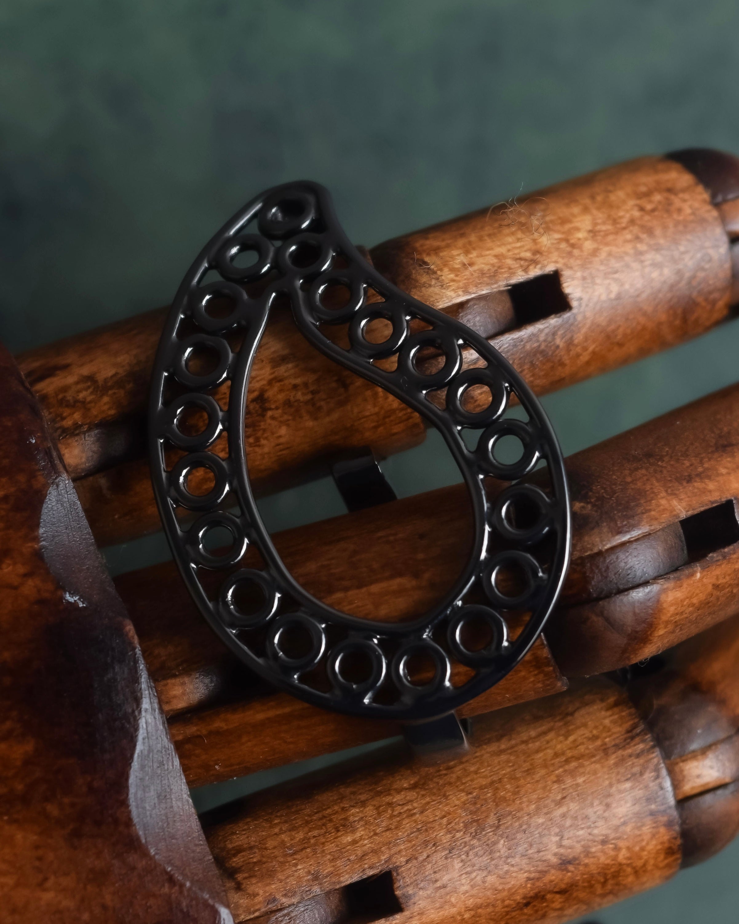 "Maison Martin Margiela" Black lacquered hollow double finger ring