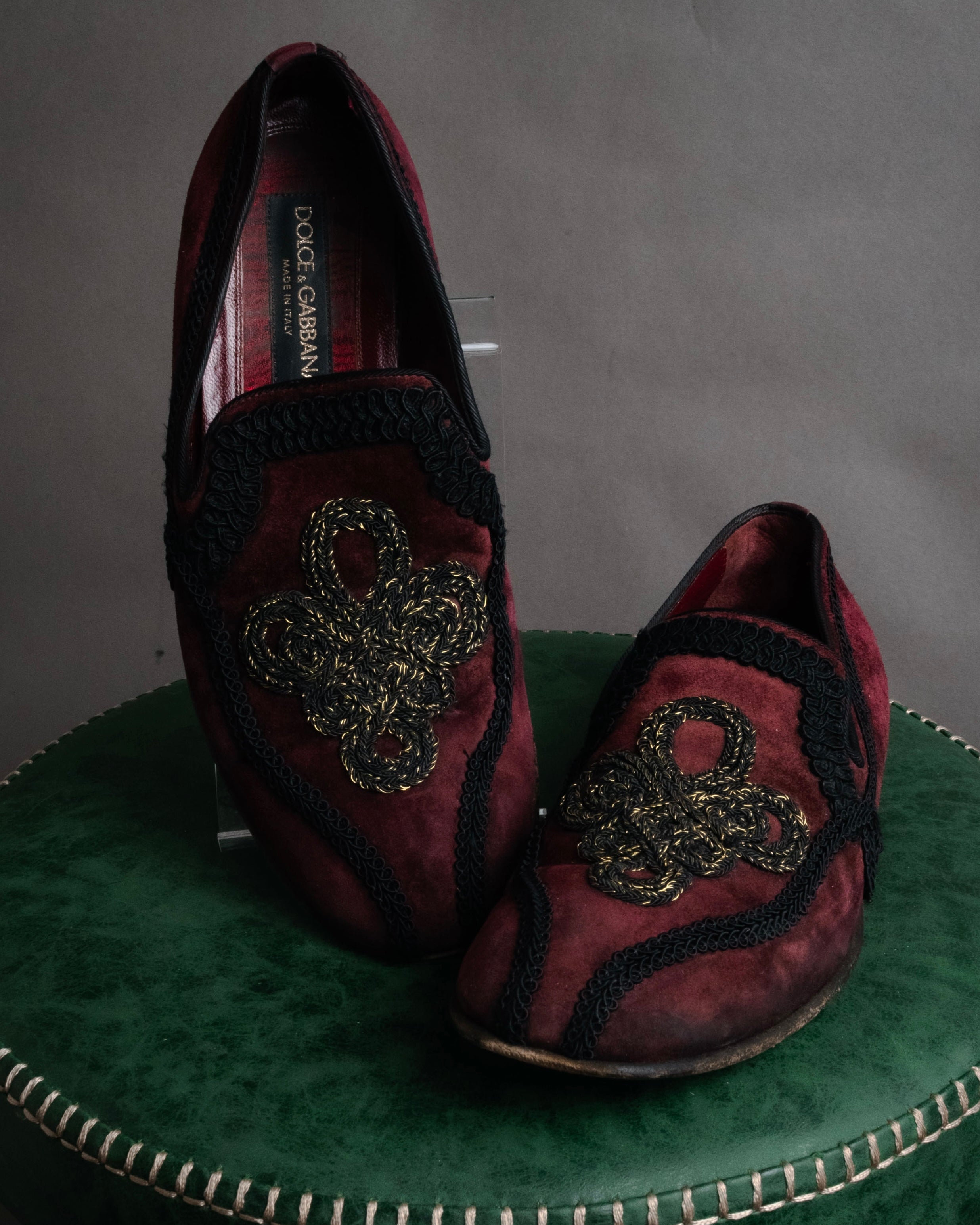 “DOLCE & GABBANA” 2000’s Baroque embroidered suede loafers