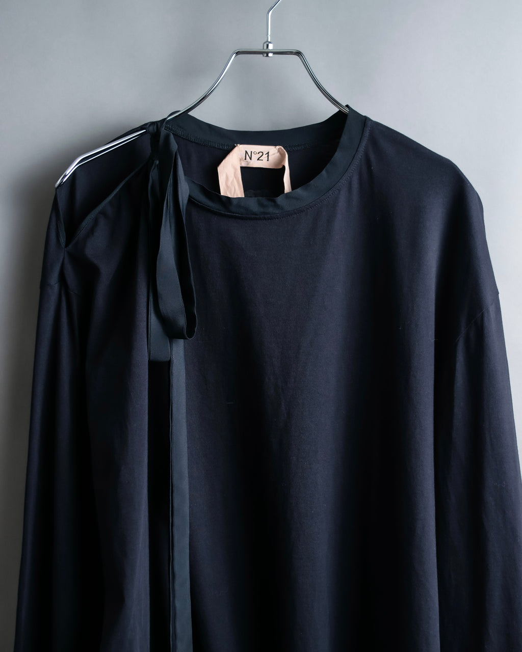 N21 NUMERO VENTUNO Oversized string design tops