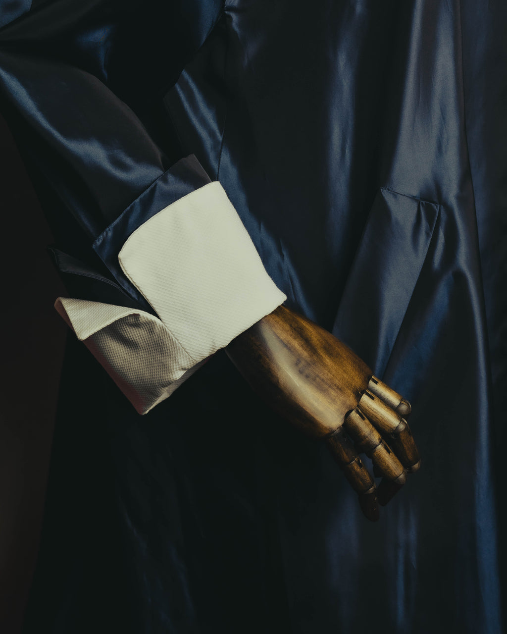 "CELINE" 70's-80's Dramatic contrast collar long coat