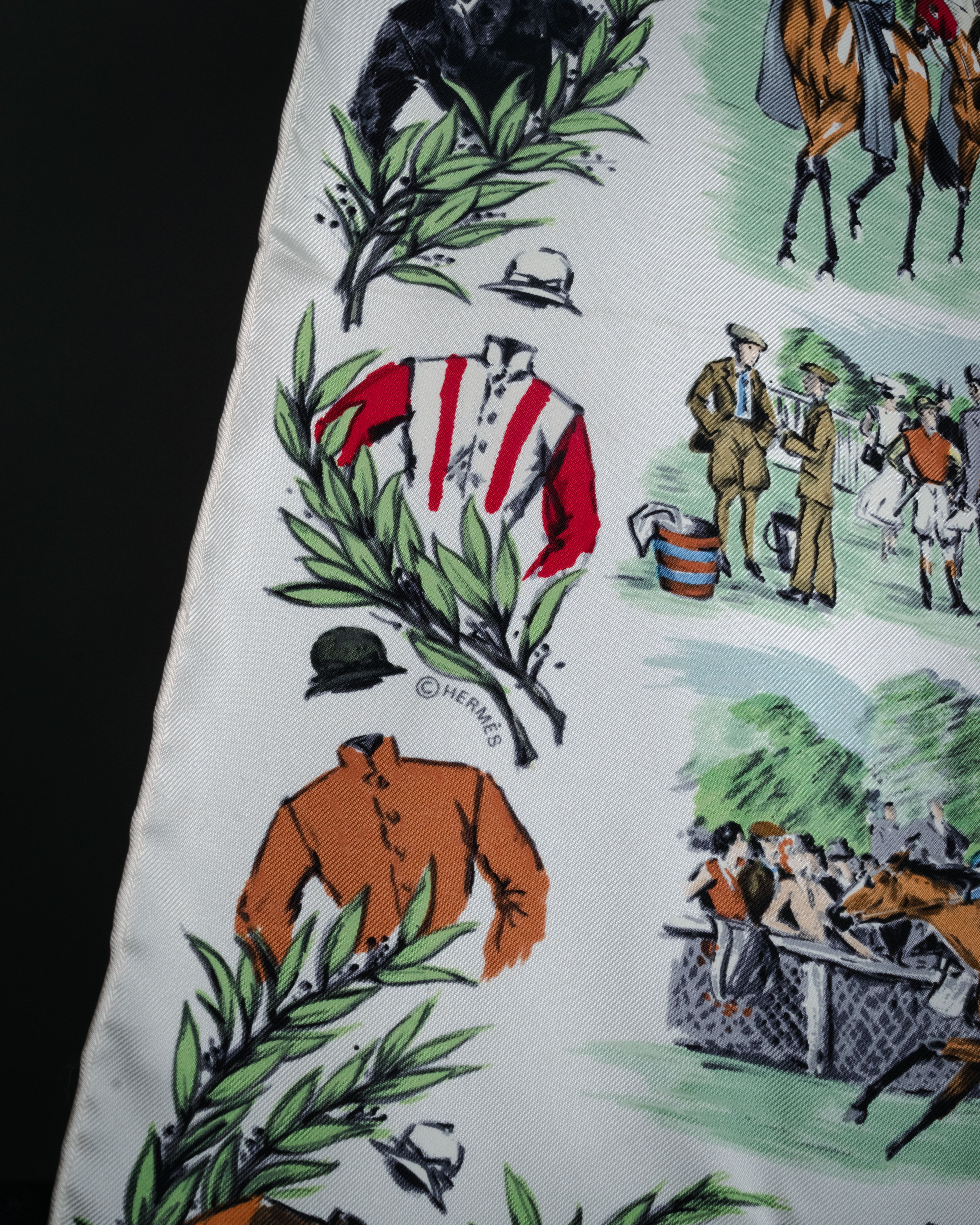 -SPECIAL- “HERMÈS” 70’s-80’s Chantilly carré 45 scarf