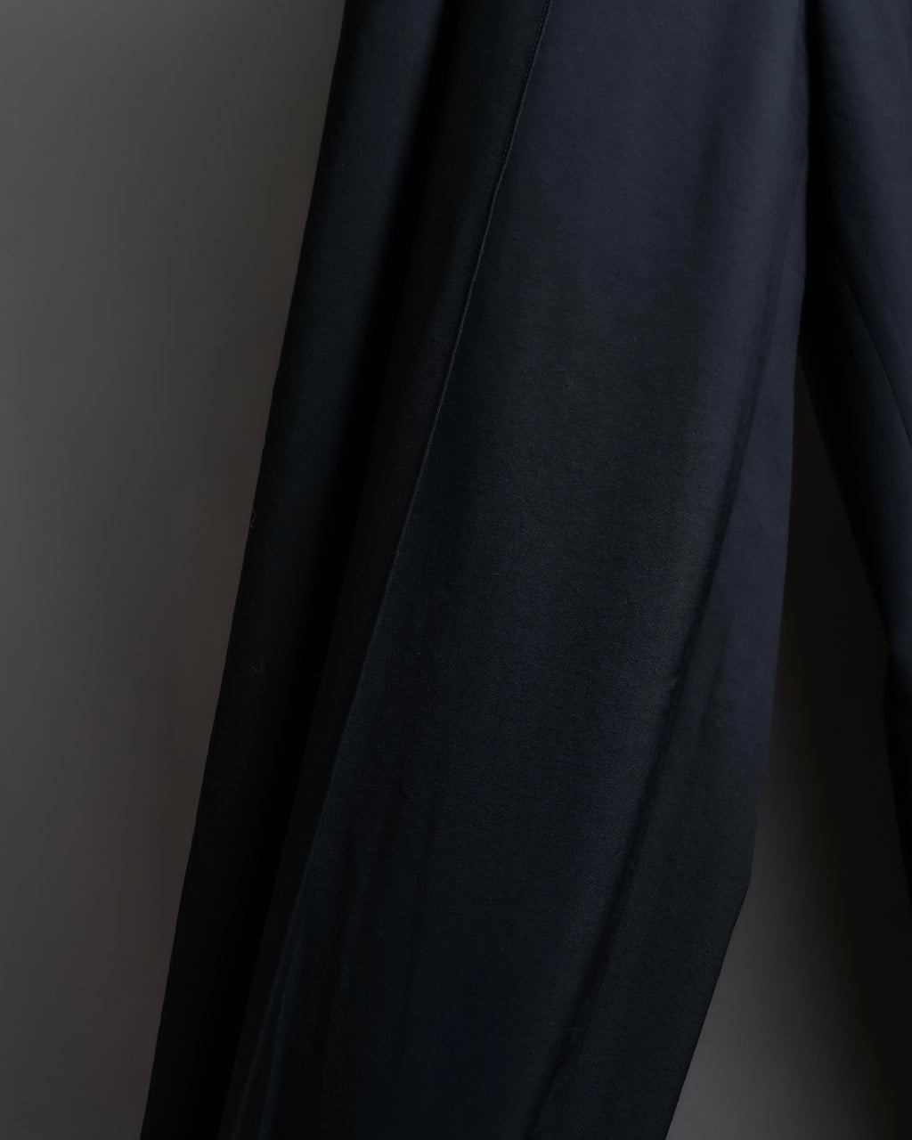 "LOEWE" Deep pleat tapered draped slacks
