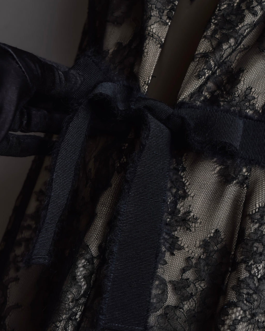 "VALENTINO" Lace layered ribbon design sleeveless dress