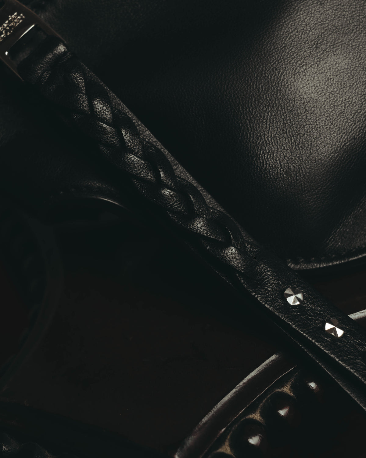 "Alexander McQueen" 10's Edgy leather belt bag