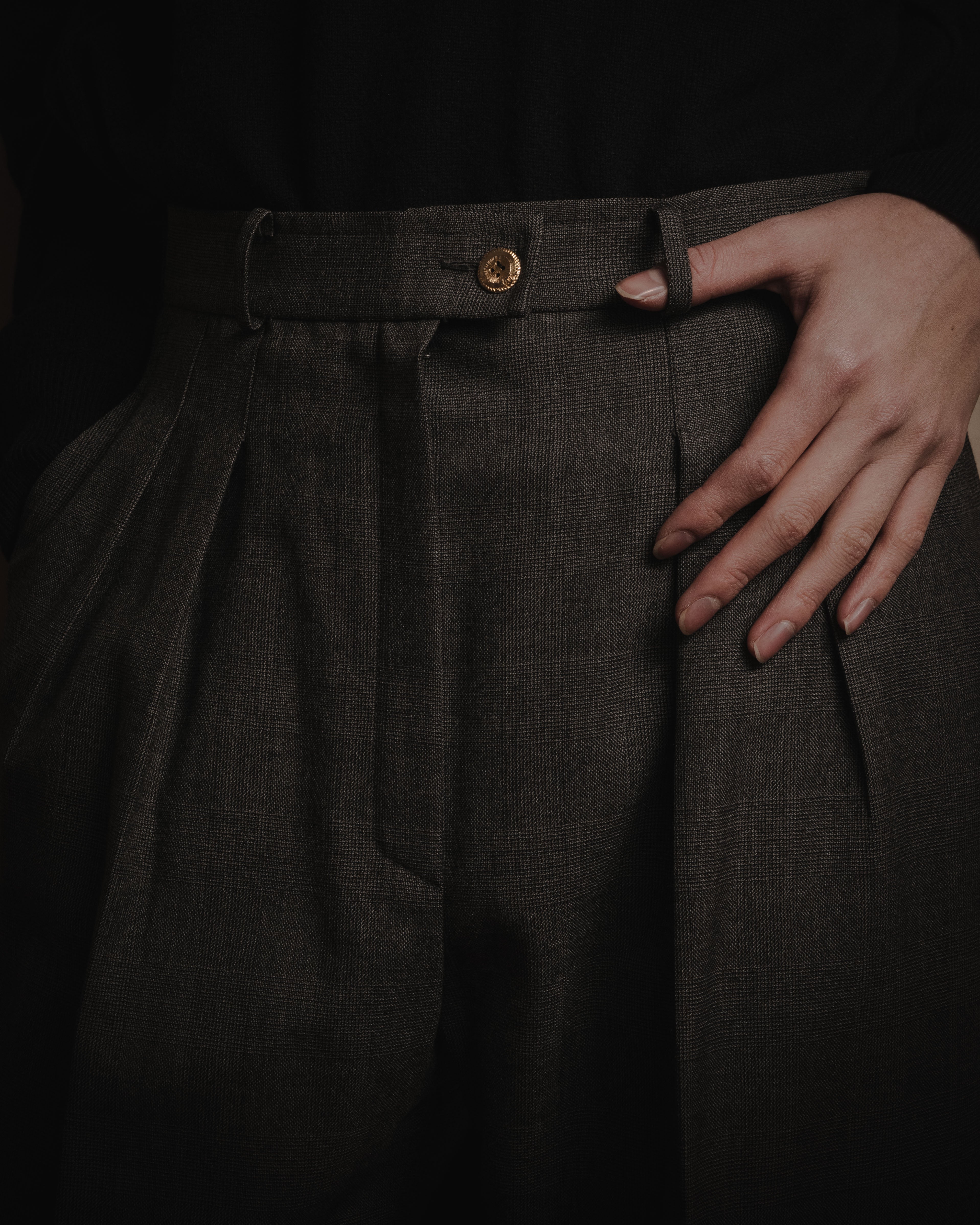 "CHANEL" High waisted pleated slacks with signature gold button