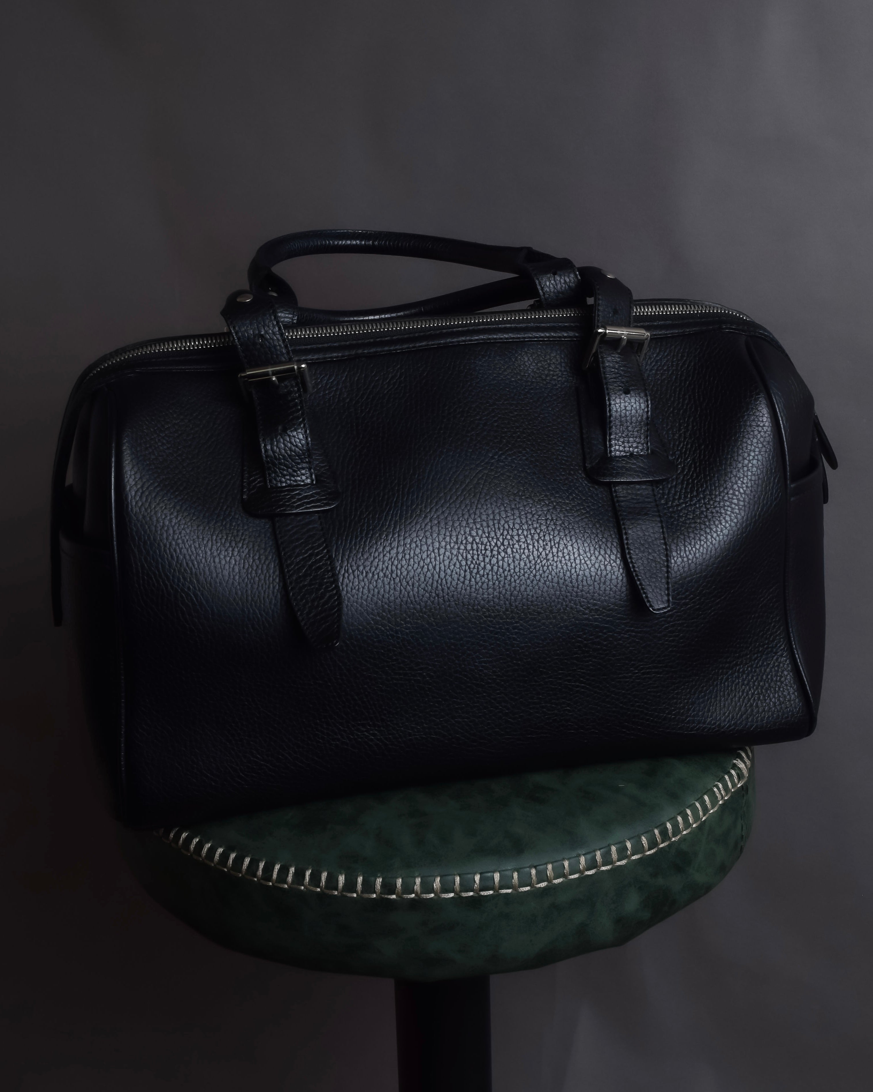 "BURBERRY" Refined design mini Boston leather bag