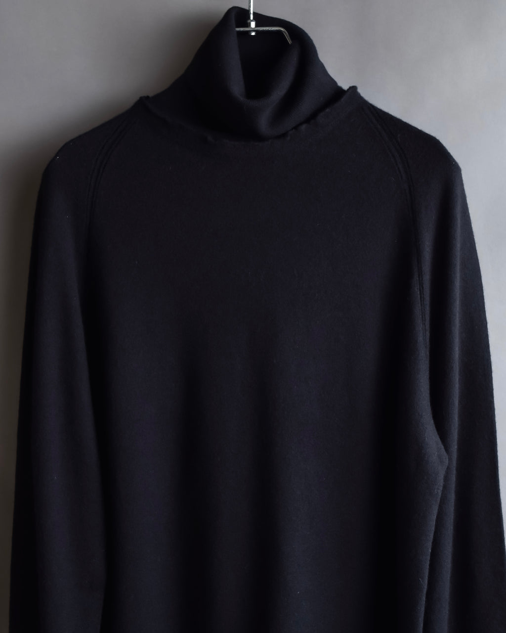 "DIOR" Edith Slimane period double high neck processing knit