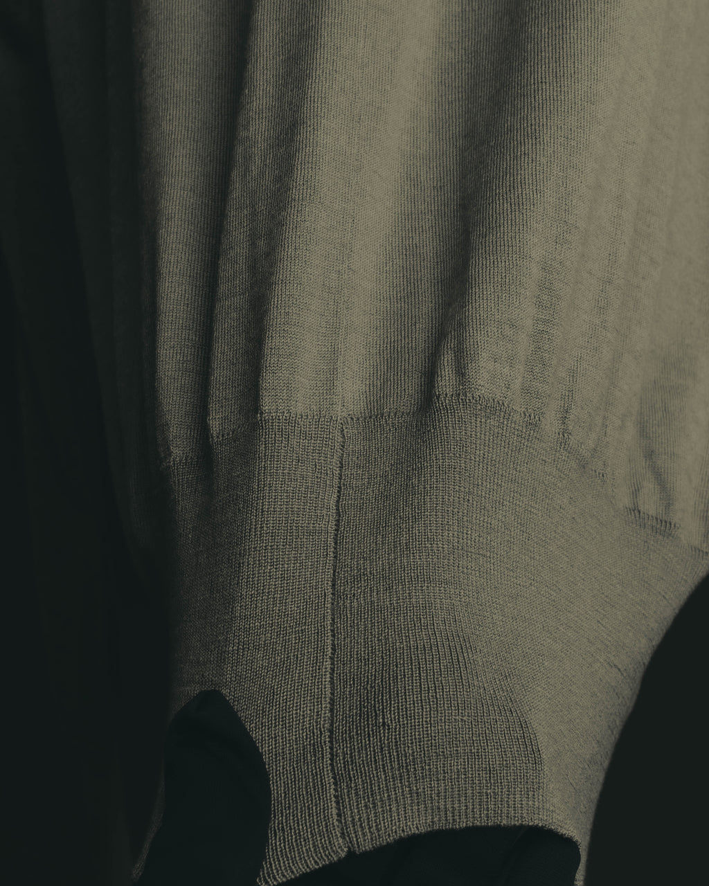 "Theatre PRODUCTS" 00's-10's Silk wool turtleneck knit sweater