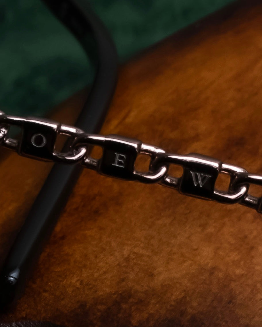 "LOEWE" Temple chain detail teardrop frame sunglasses