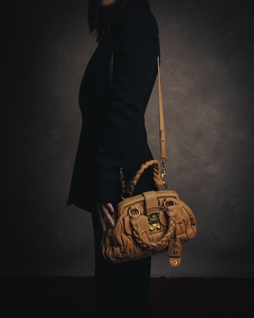 –SPECIAL– “miu miu” 2000’s braided matelasse doctor bag