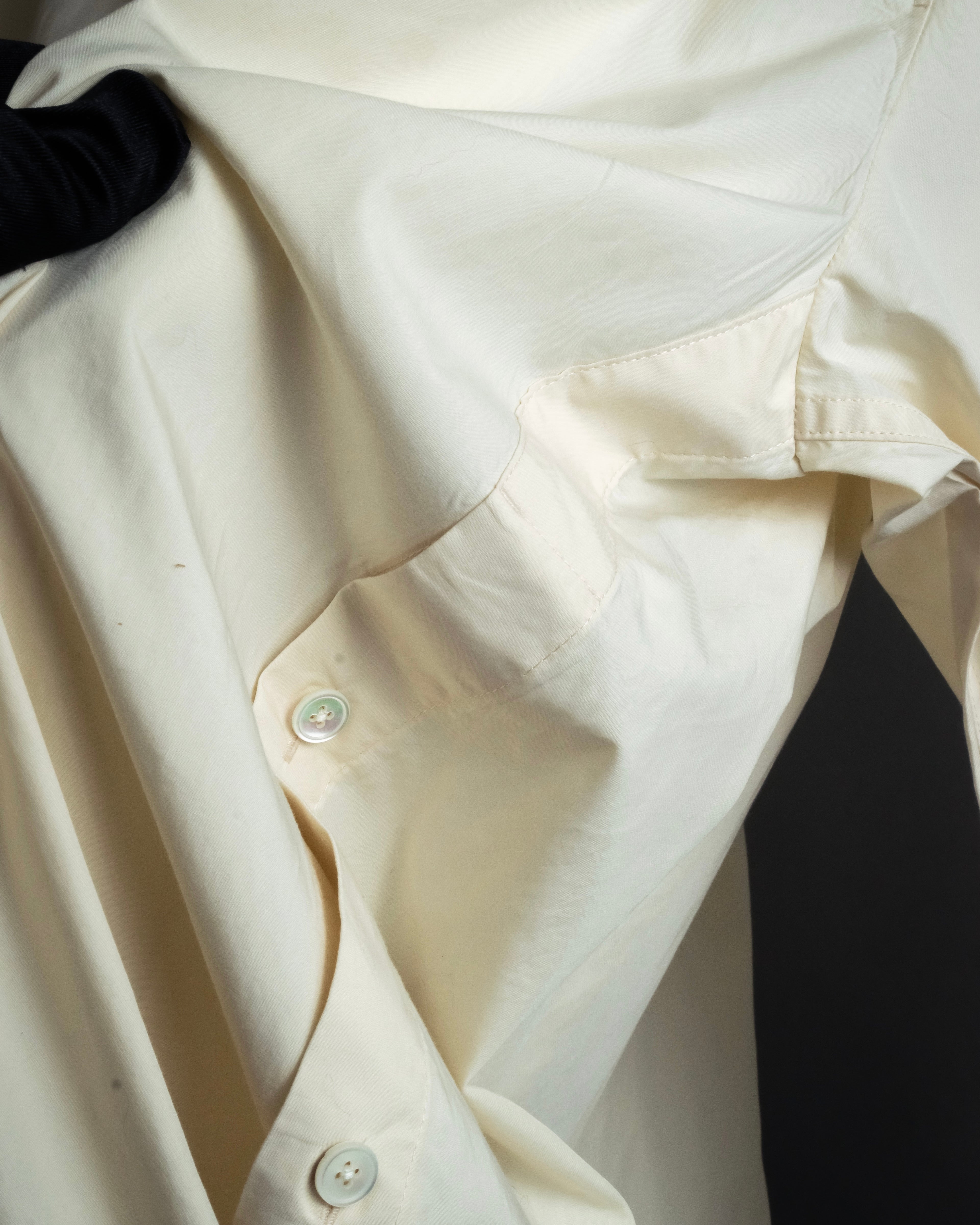 "LEMAIRE" Shoulder button design long shirt