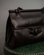 "Salvatore Ferragamo" Swivel crisp closure design leather one-handle bag