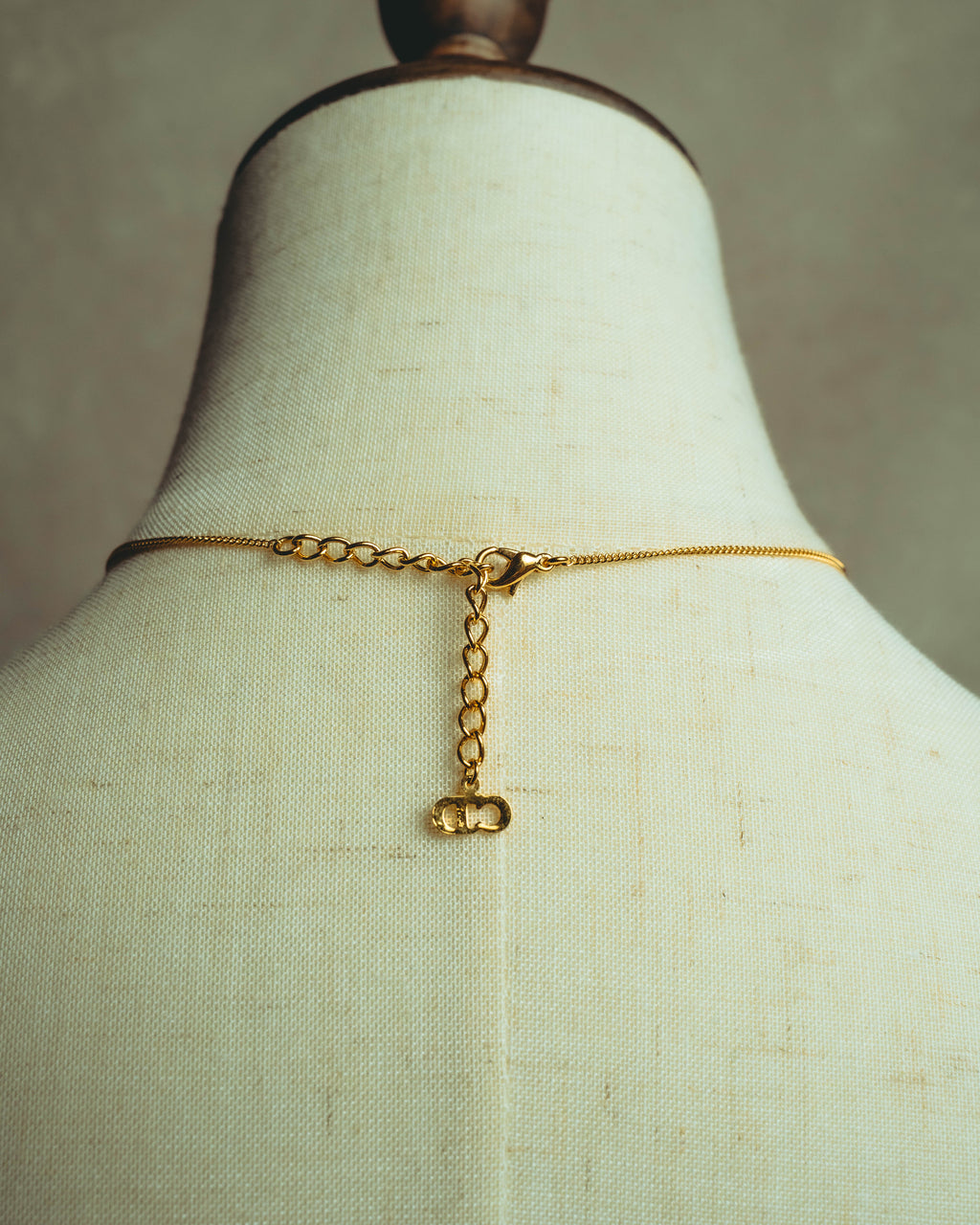 “Christian Dior” 00’s Dior heart charm tassel necklace