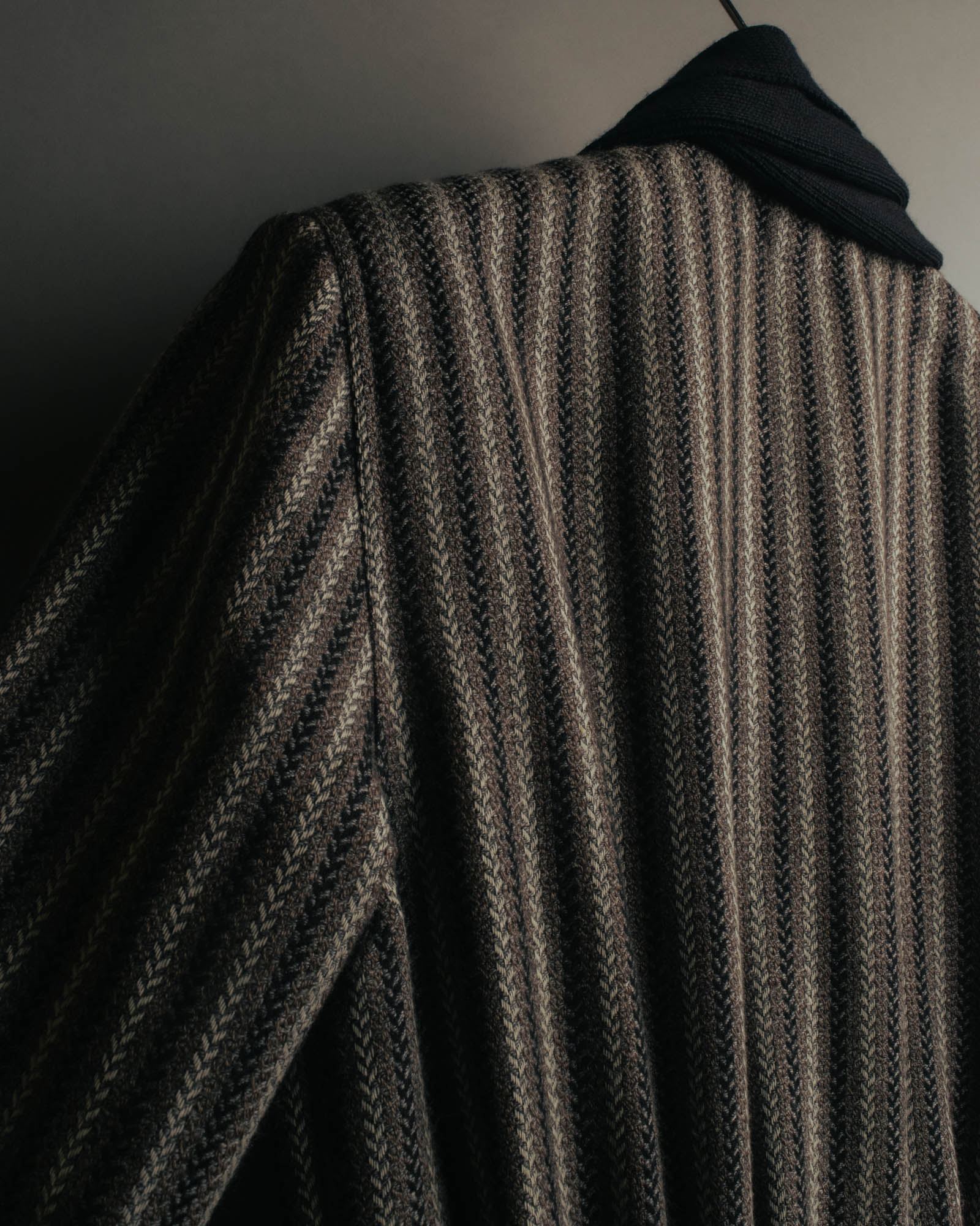-SPECIAL- “GUCCI” 80’s-90’s Textured striped shawl collar long coat
