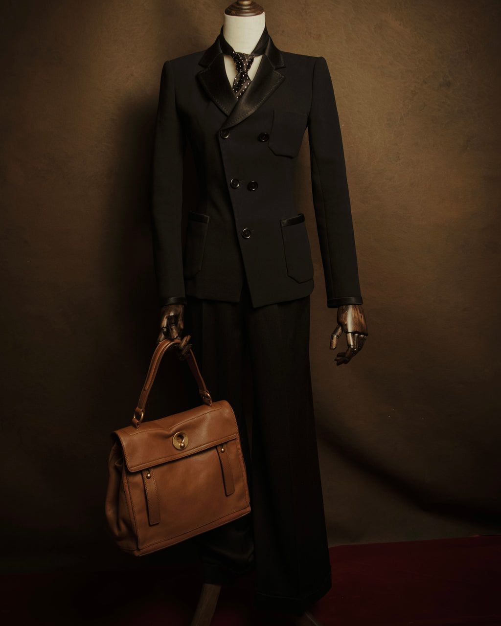 –SPECIAL– “YVES SAINT LAURENT”
2011-2012 Muse two leather handbag