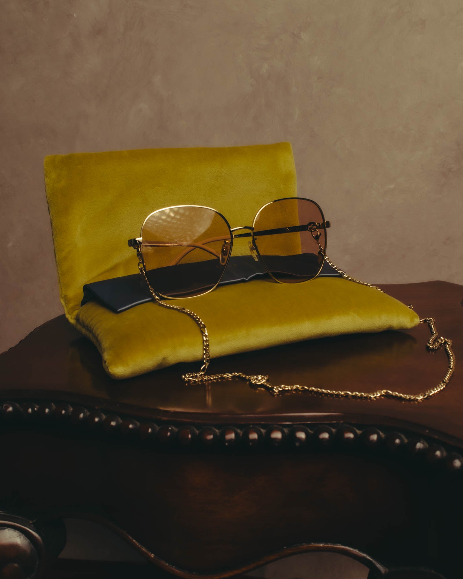 -SPECIAL- “GUCCI” 2016-2022 chain detailed oversized sunglasses