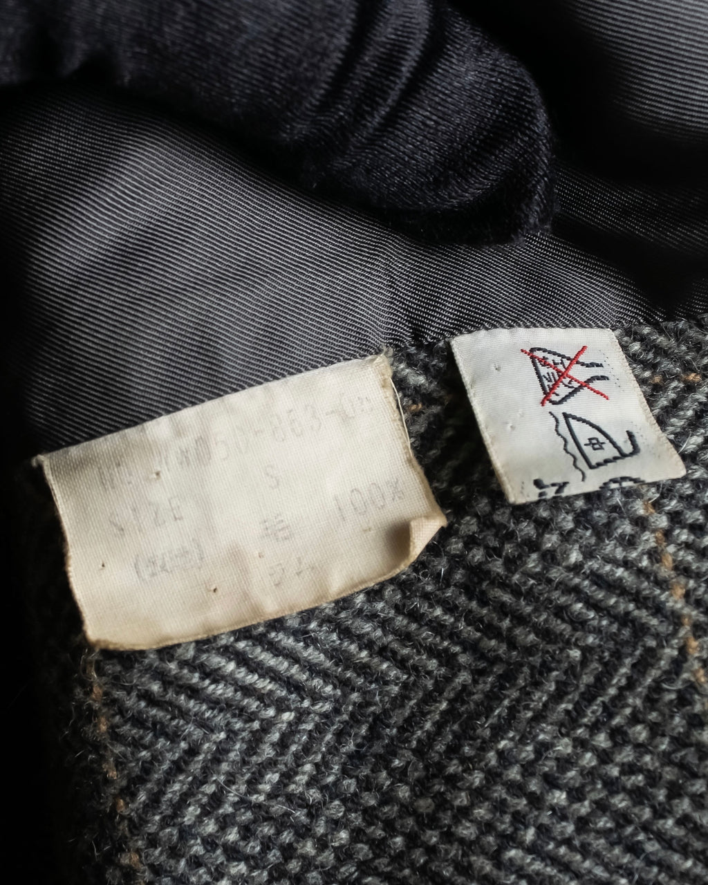 "BURBERRYS" Fine check pattern herringbone coat