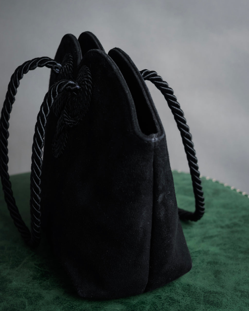 “Salvatore Ferragamo” 90’s Knot handle suede bag