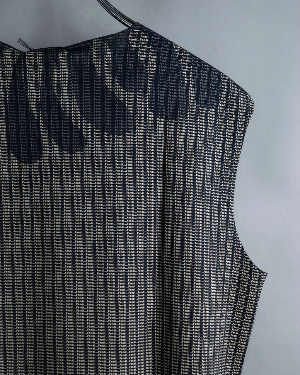 "FENDI" Logo print V-neck sleeveless top