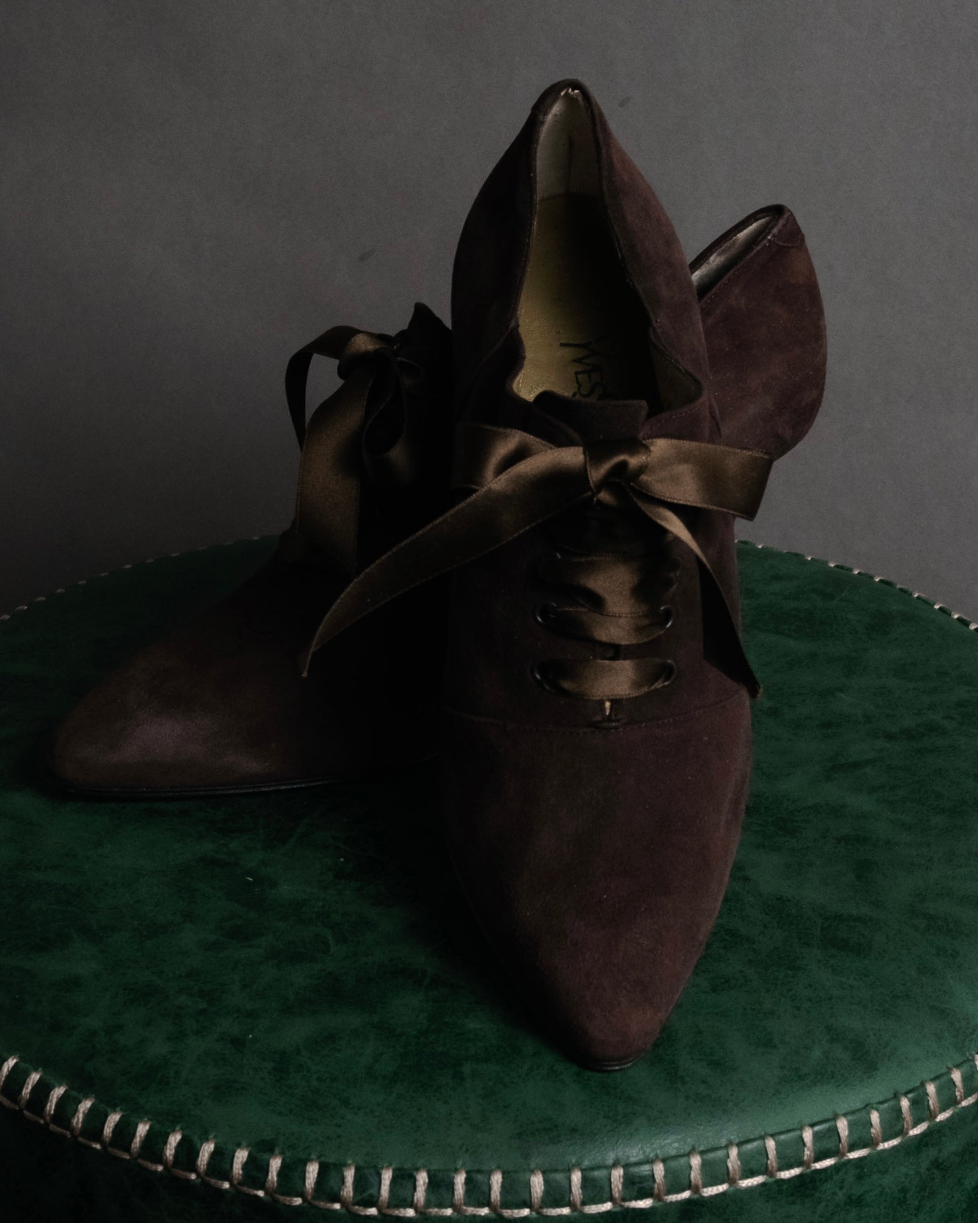 “Yves Saint Laurent” 90’s-00’s Suede ribbon lace-up pumps