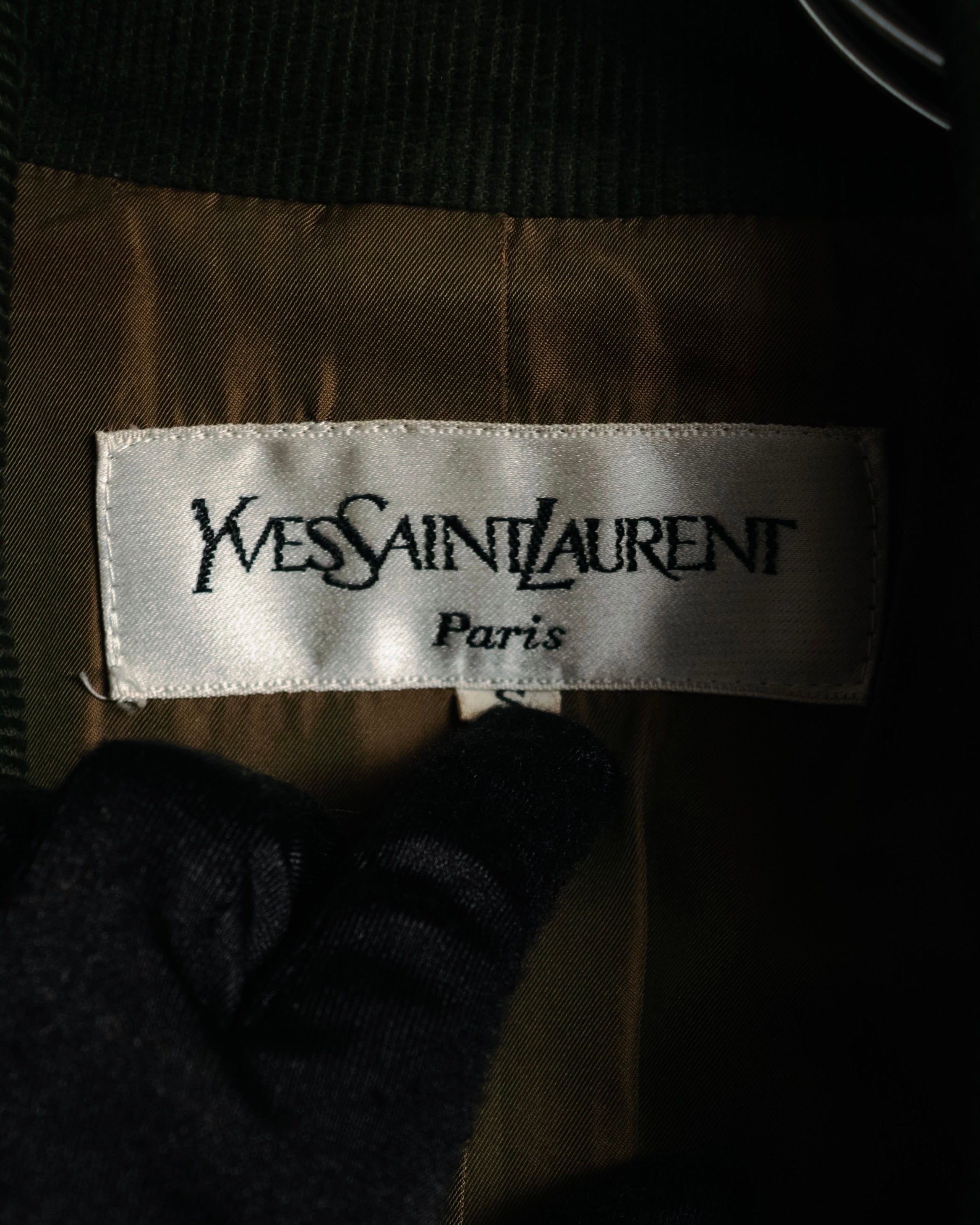 “Yves Saint Laurent” 80’s-90’s Corduroy collar belted trench coat