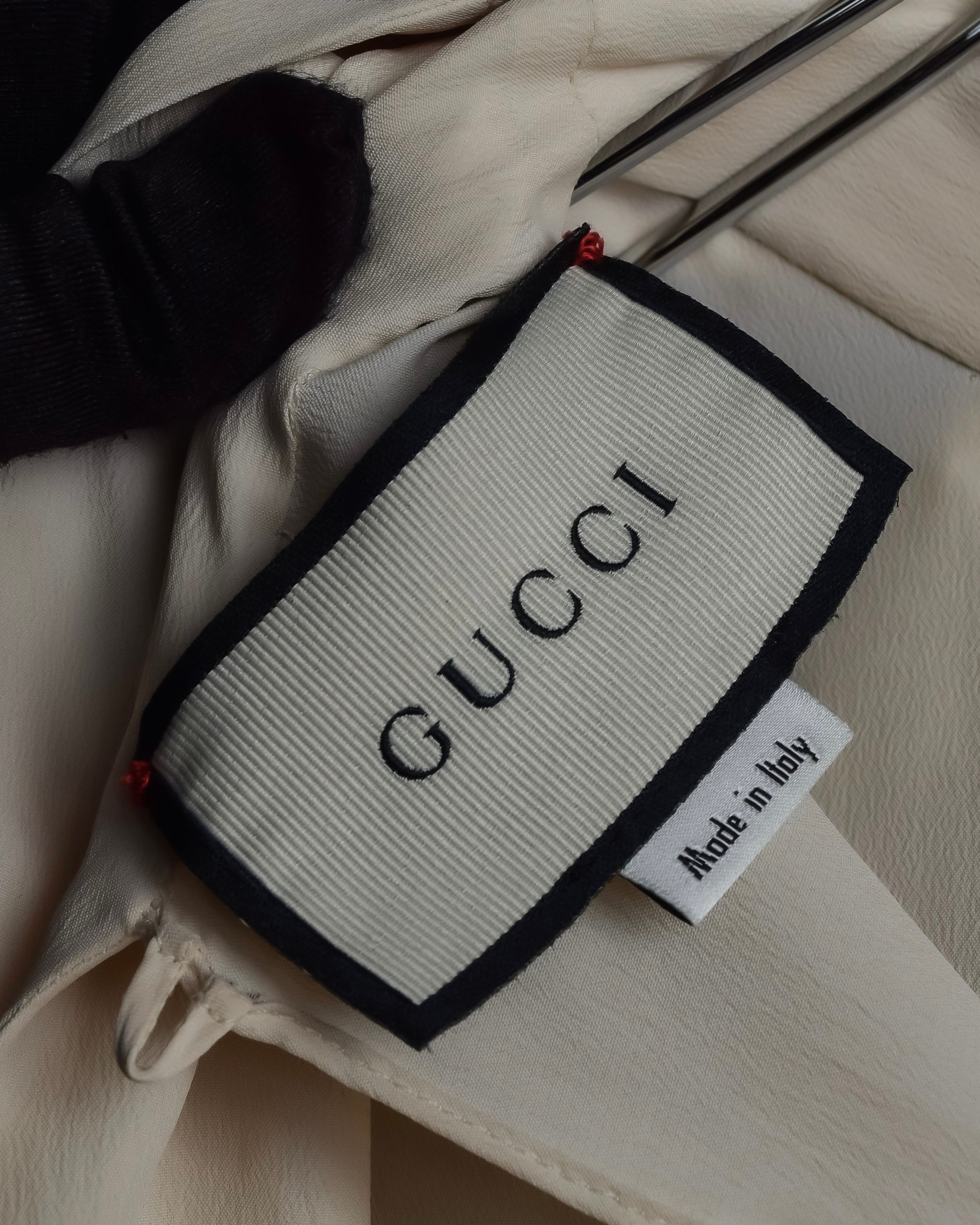 "GUCCI" Michele period frill lace silk bowtie shirt