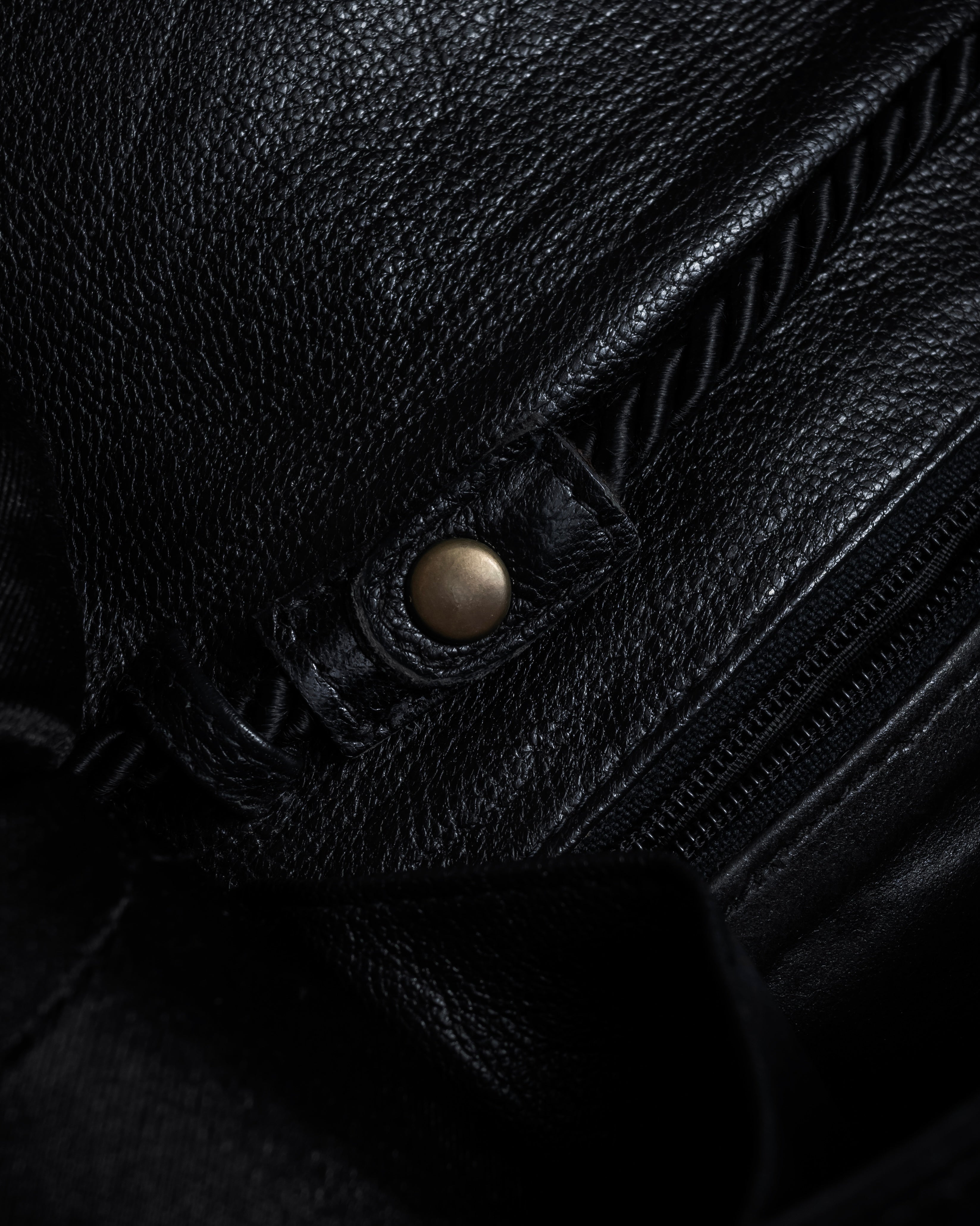 "FENDI" 80's Karl Lagerfeld design braided leather shoulder bag