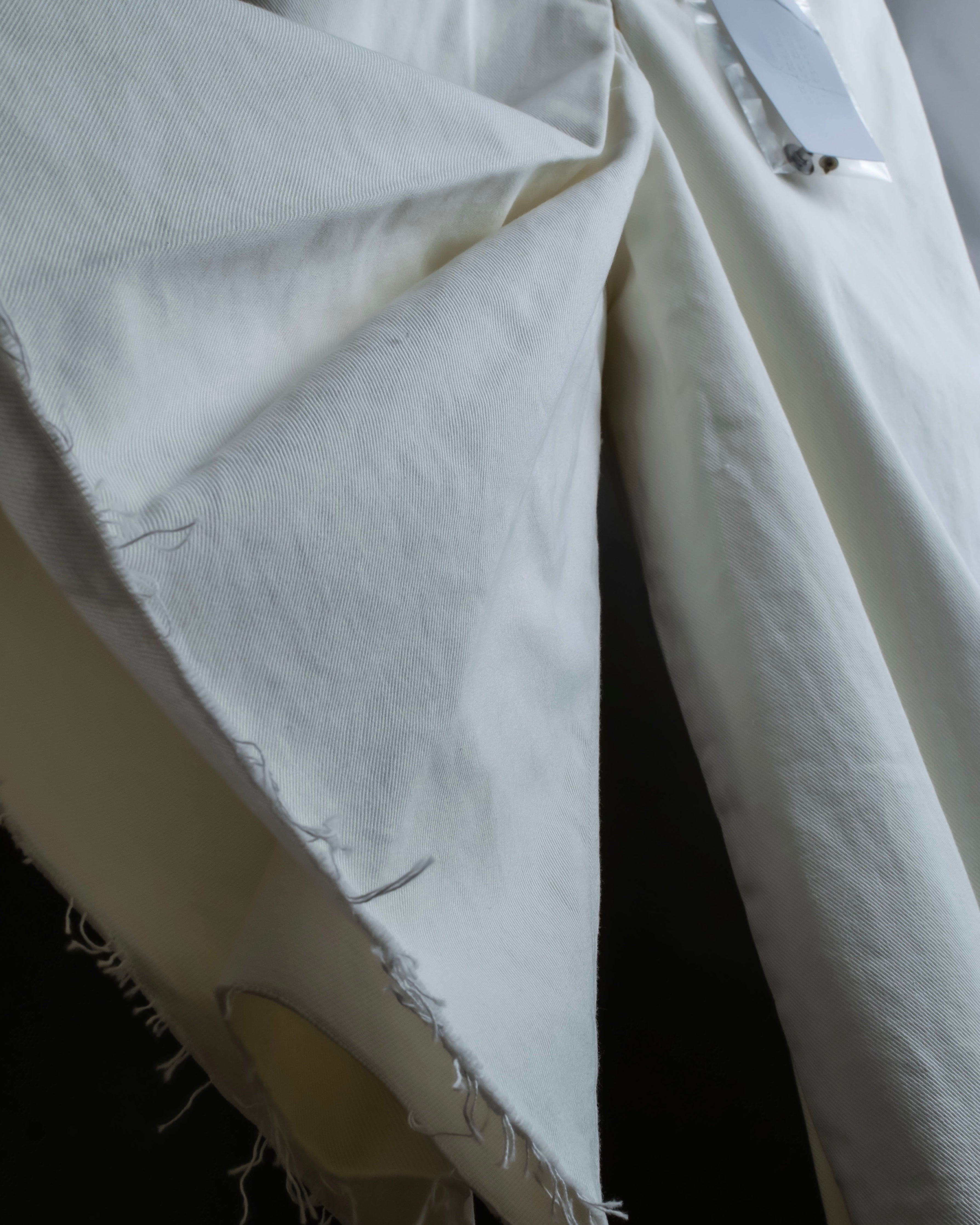 "MAISON MARGIELA" 21SS Washed raw cut flared cropped denim pants