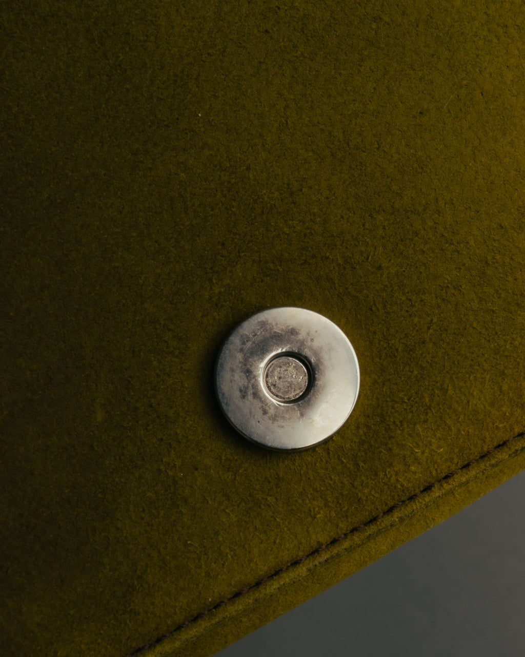 "Salvatore Ferragamo" 90's-00's Mustard yellow suede shoulder bag with oversized Gancini